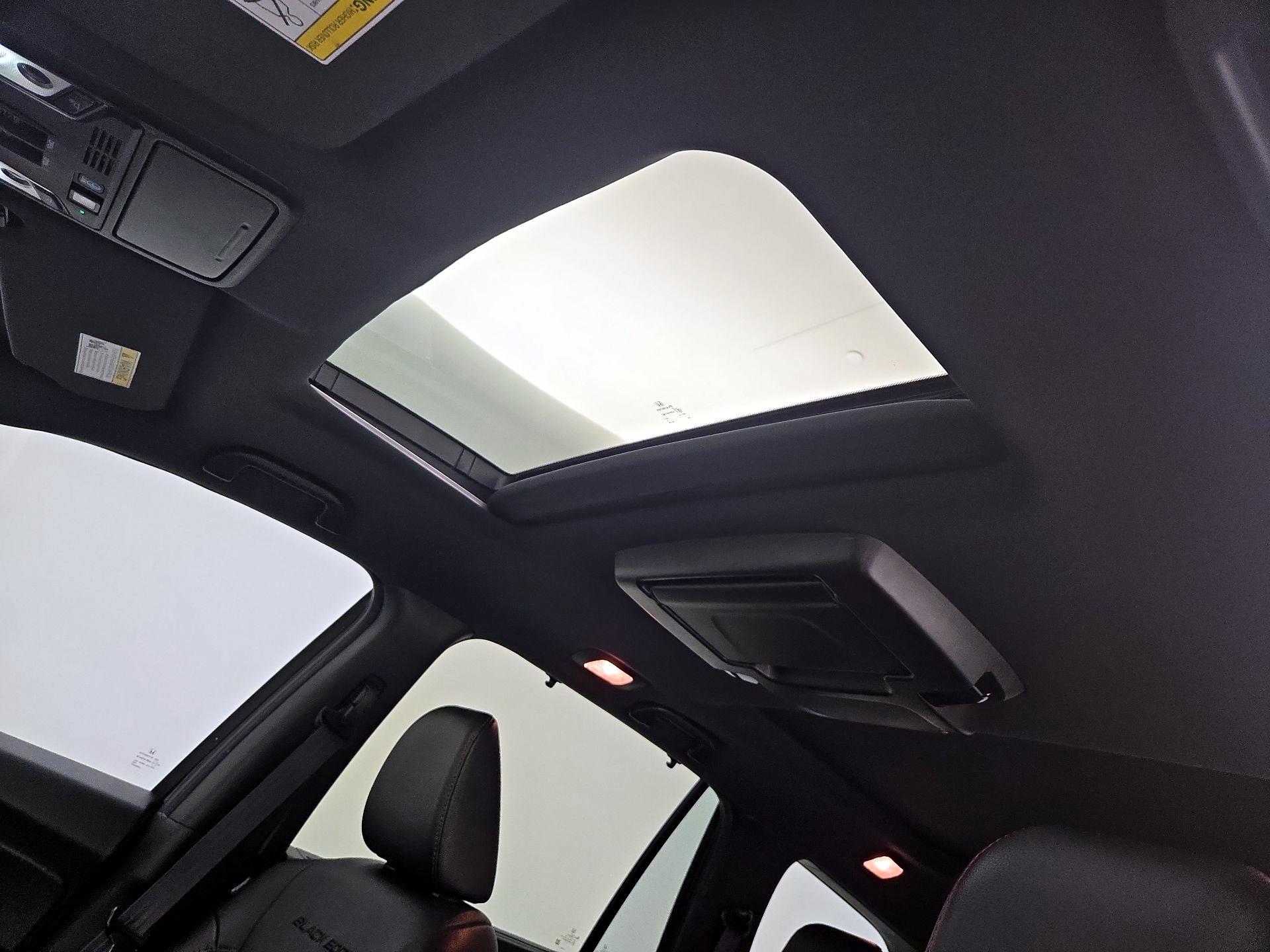 Thumbnail: 2022 Honda Pilot - 19