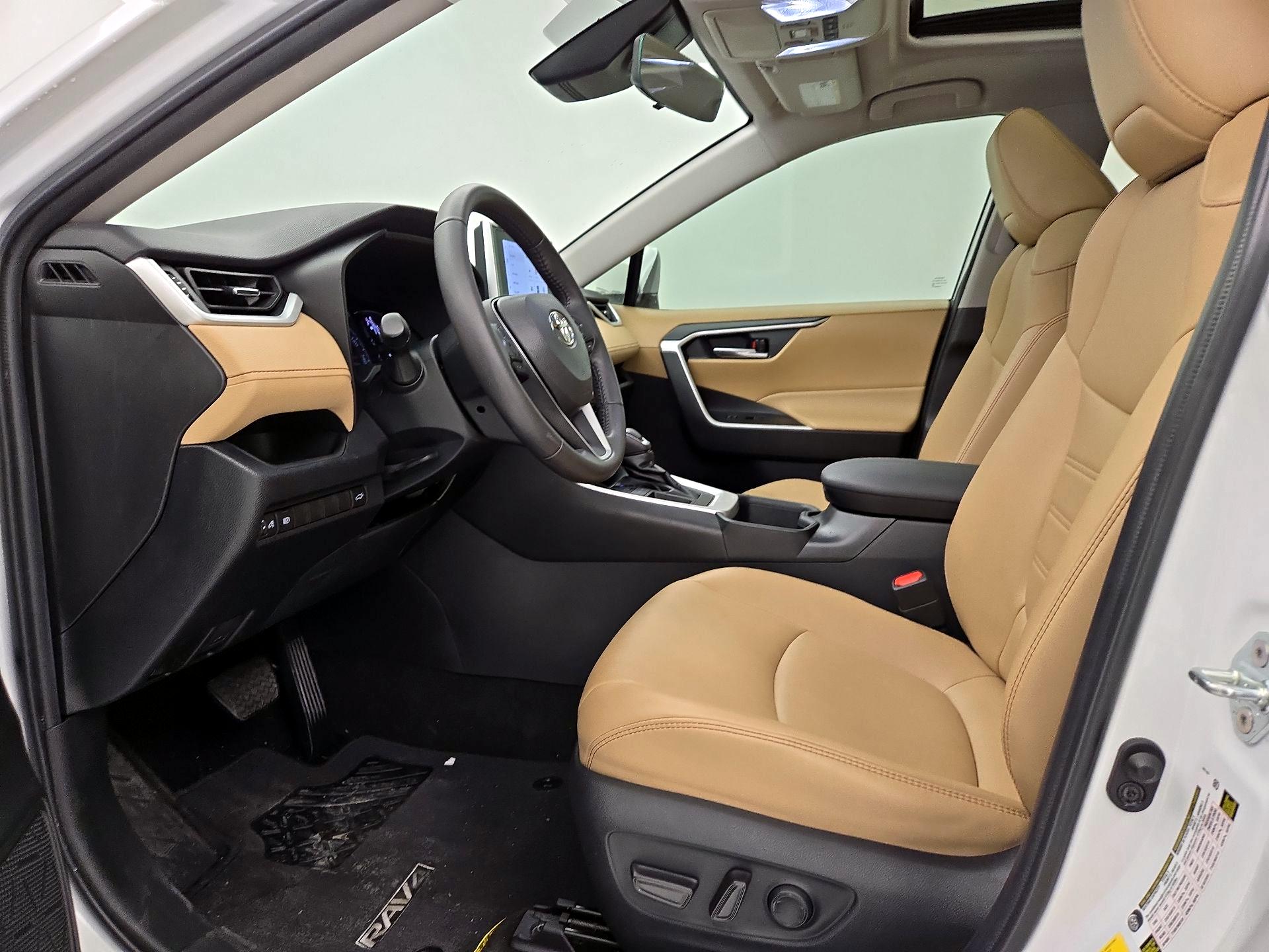 Thumbnail: 2023 Toyota RAV4 - 11