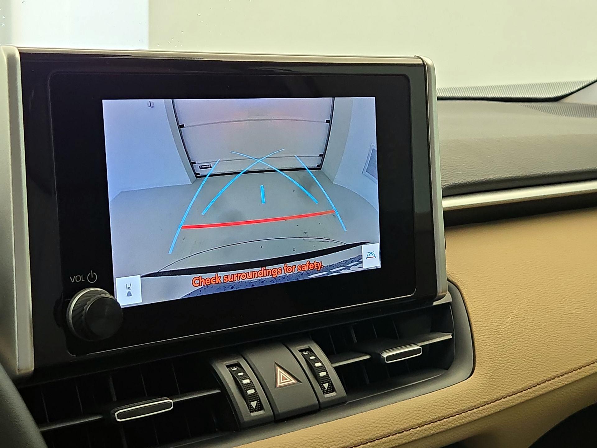 Thumbnail: 2023 Toyota RAV4 - 14