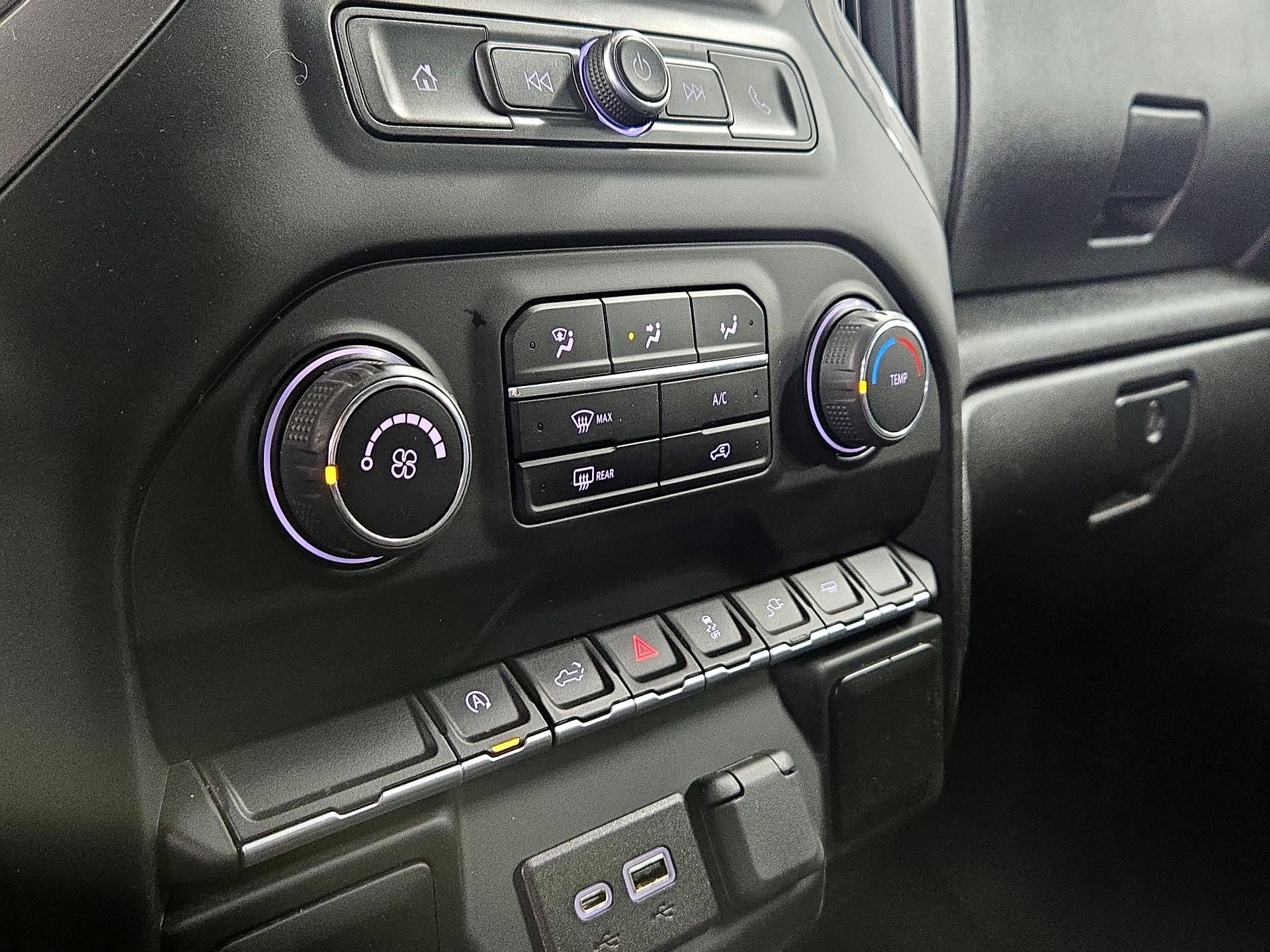 Thumbnail: 2022 Chevrolet Silverado 1500 - 16