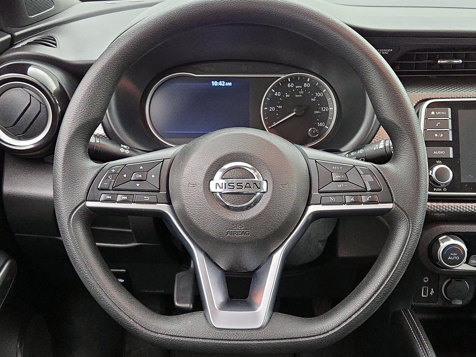 Thumbnail: 2020 Nissan Kicks - 10