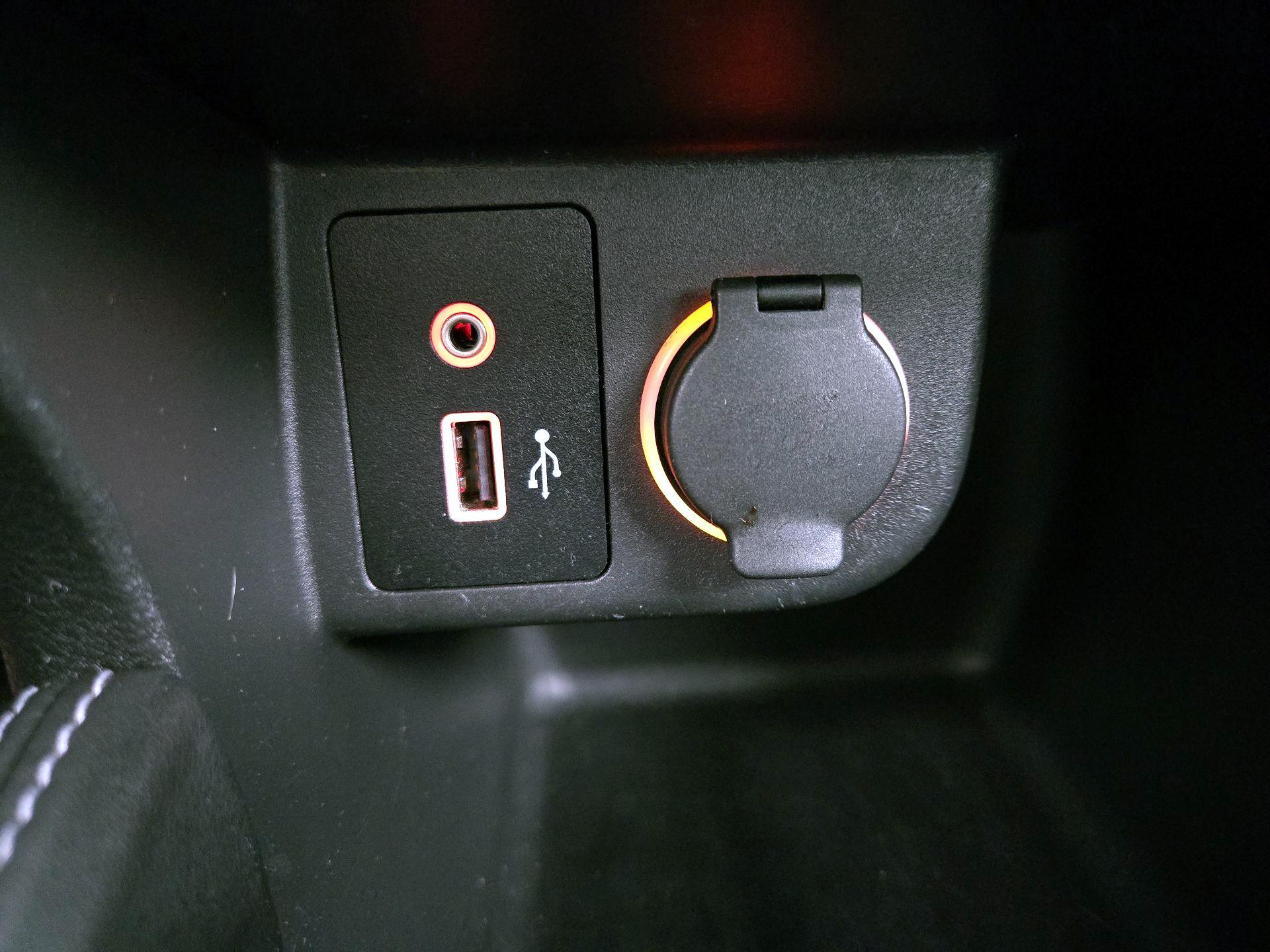 Thumbnail: 2020 Nissan Kicks - 17