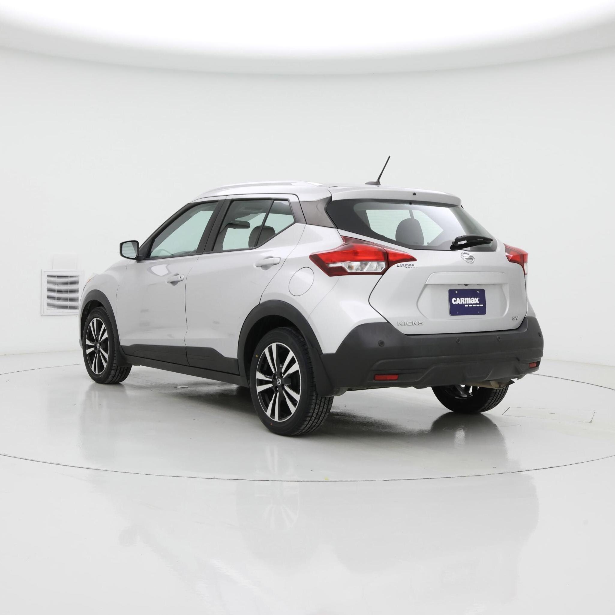 Thumbnail: 2020 Nissan Kicks - 2