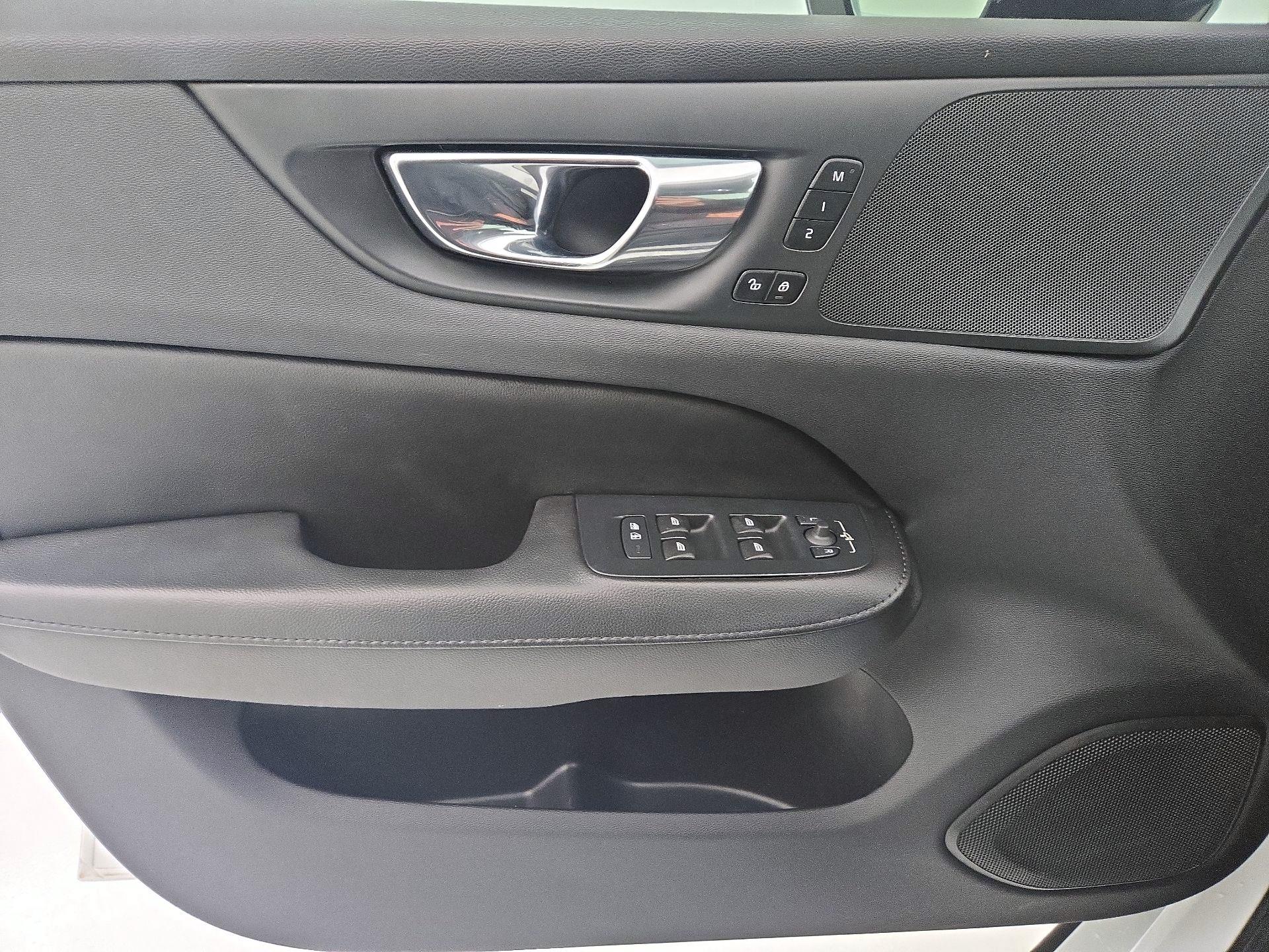 Thumbnail: 2021 Volvo S60 - 12