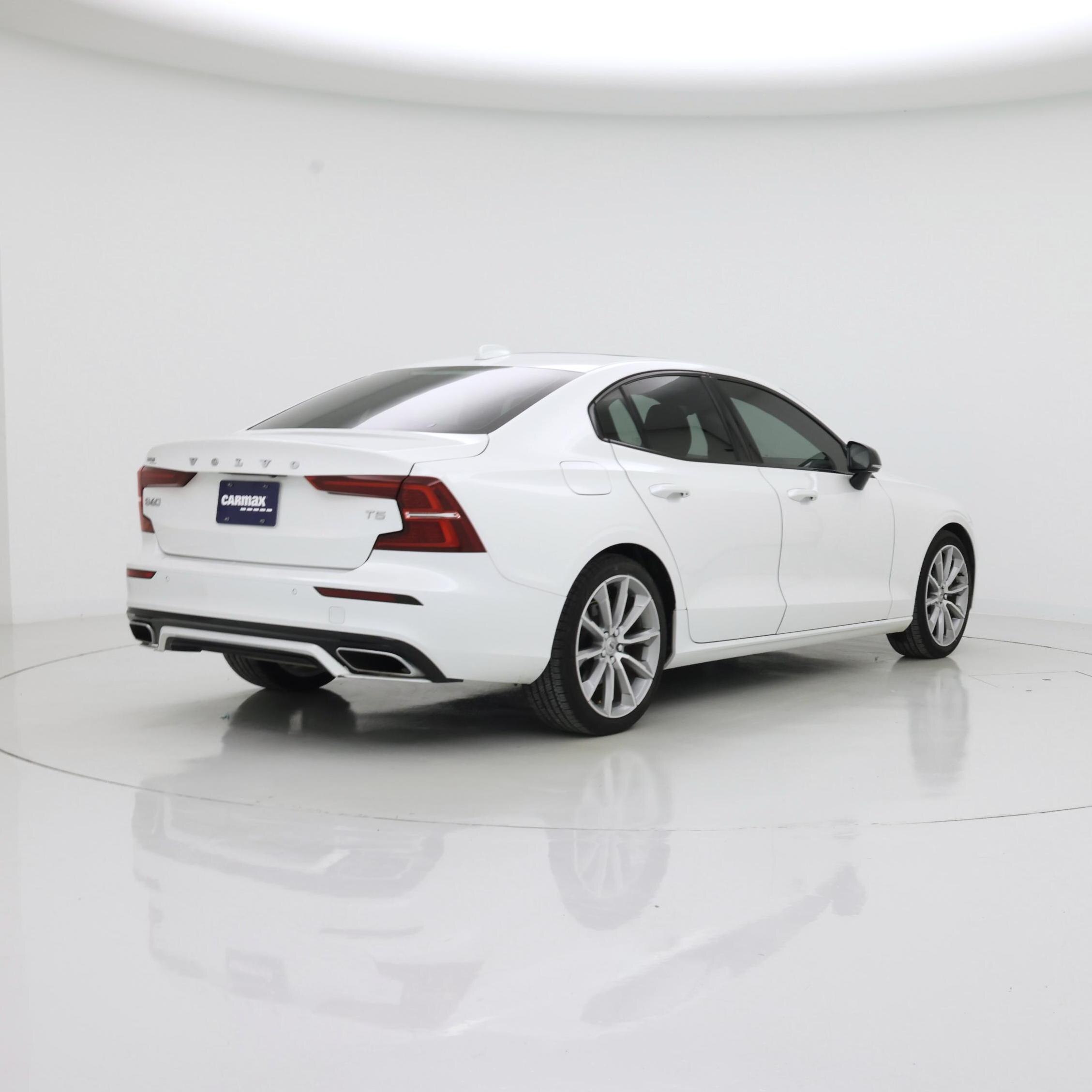 Thumbnail: 2021 Volvo S60 - 8