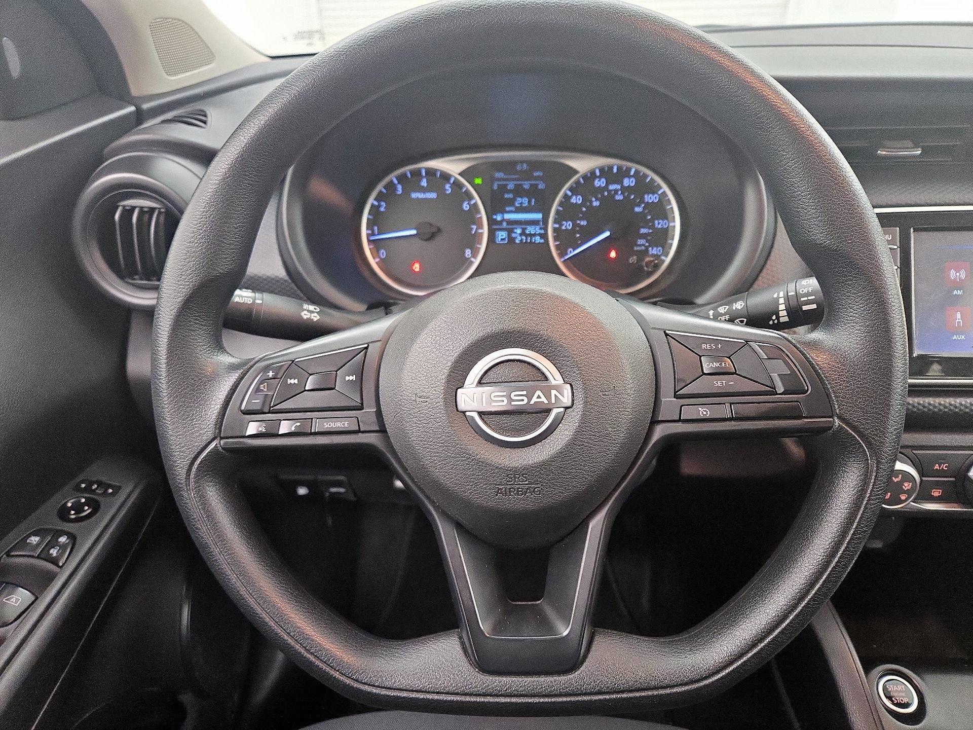 Thumbnail: 2023 Nissan Kicks - 10