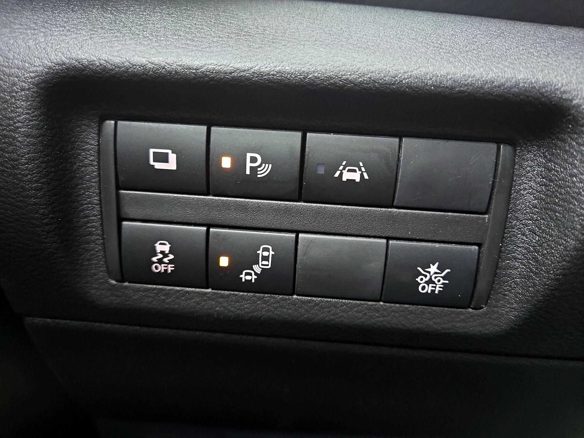 Thumbnail: 2023 Nissan Kicks - 13