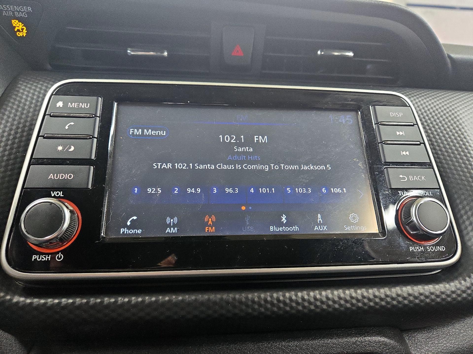 Thumbnail: 2023 Nissan Kicks - 15