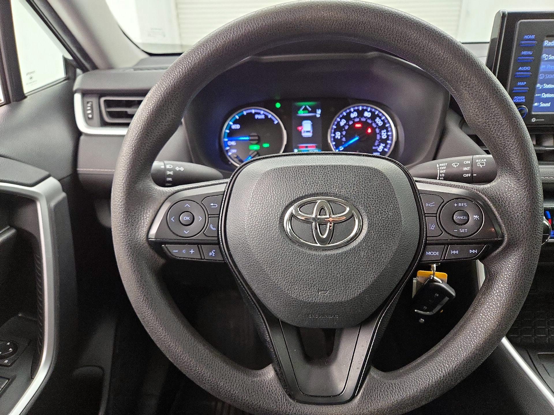 Thumbnail: 2021 Toyota RAV4 - 10