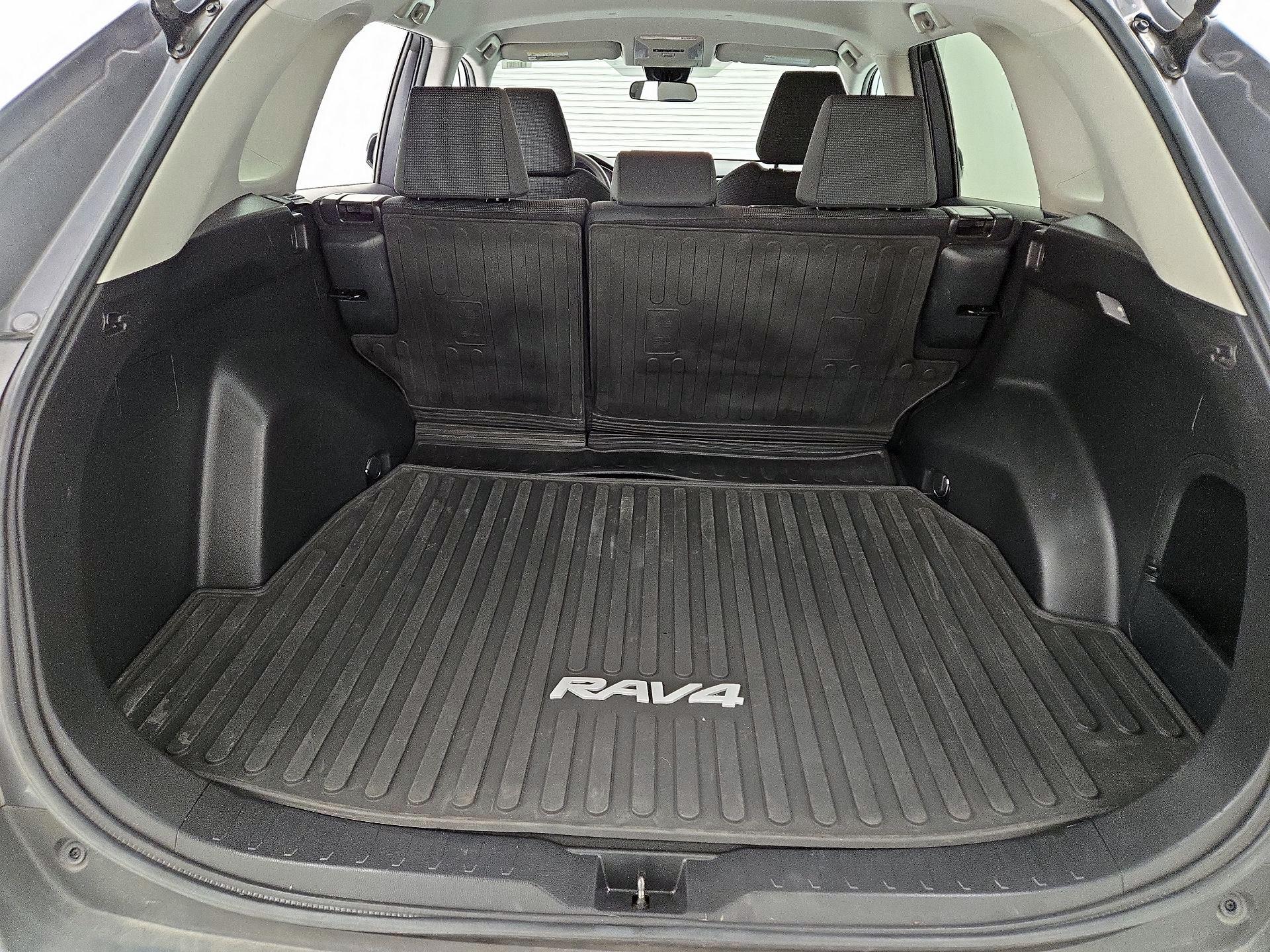 Thumbnail: 2021 Toyota RAV4 - 19