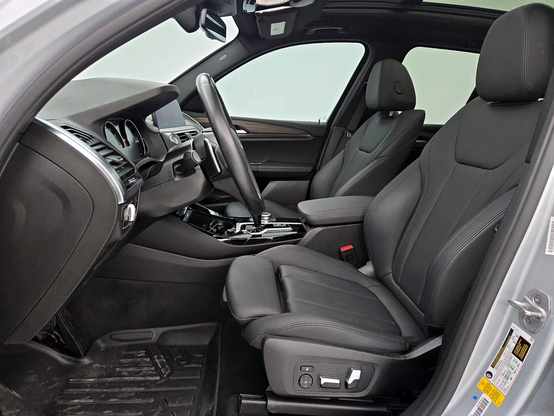 Thumbnail: 2021 BMW X3 - 11