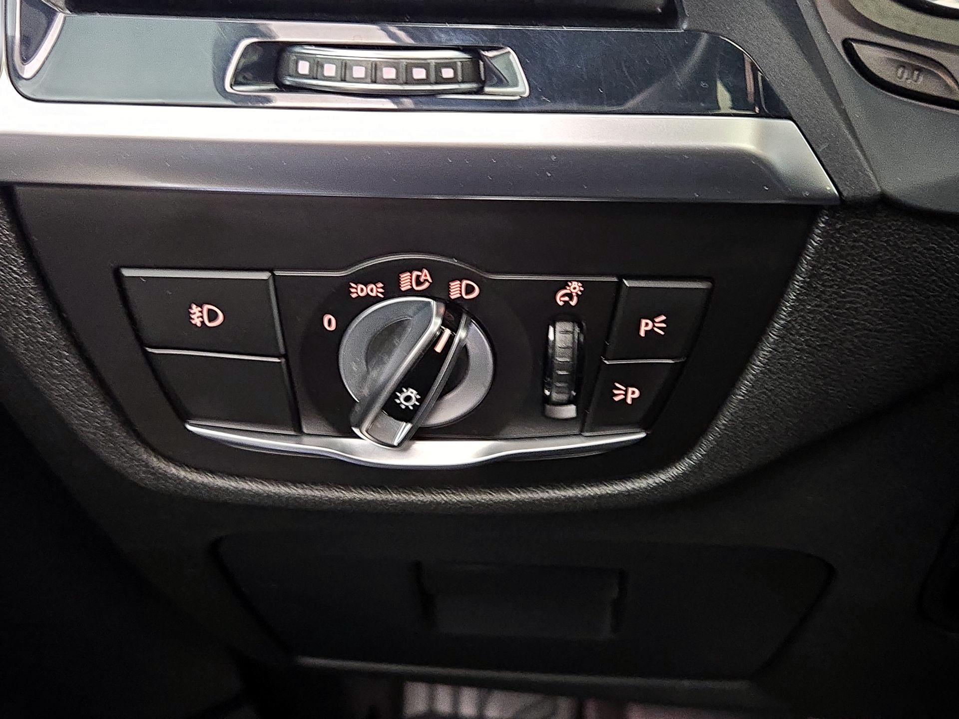 Thumbnail: 2021 BMW X3 - 13