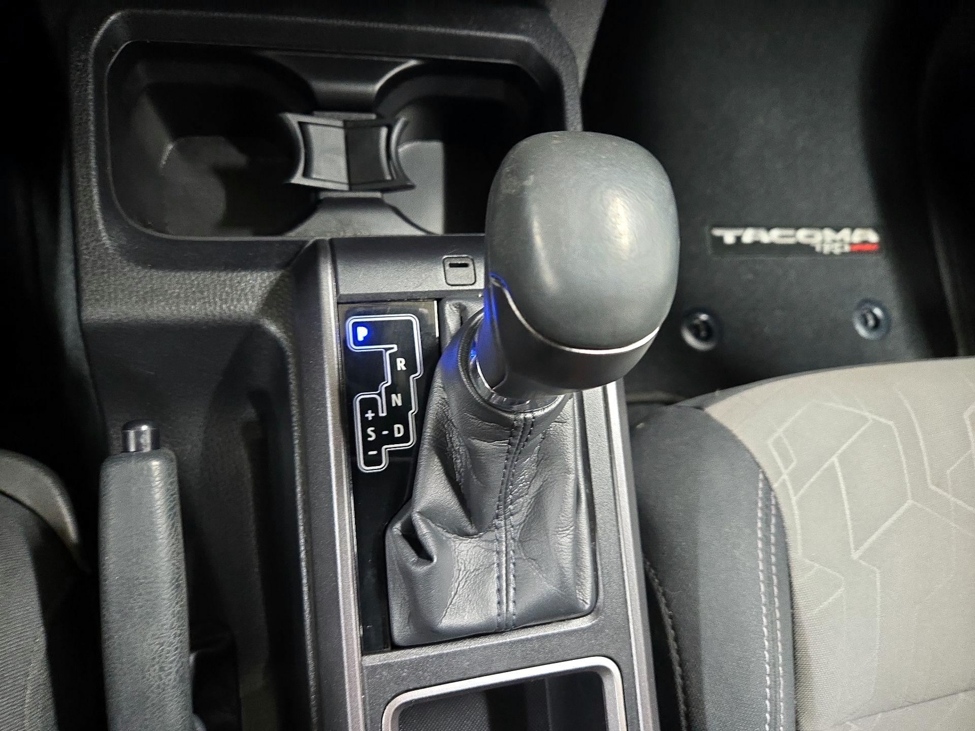 Thumbnail: 2023 Toyota Tacoma - 17