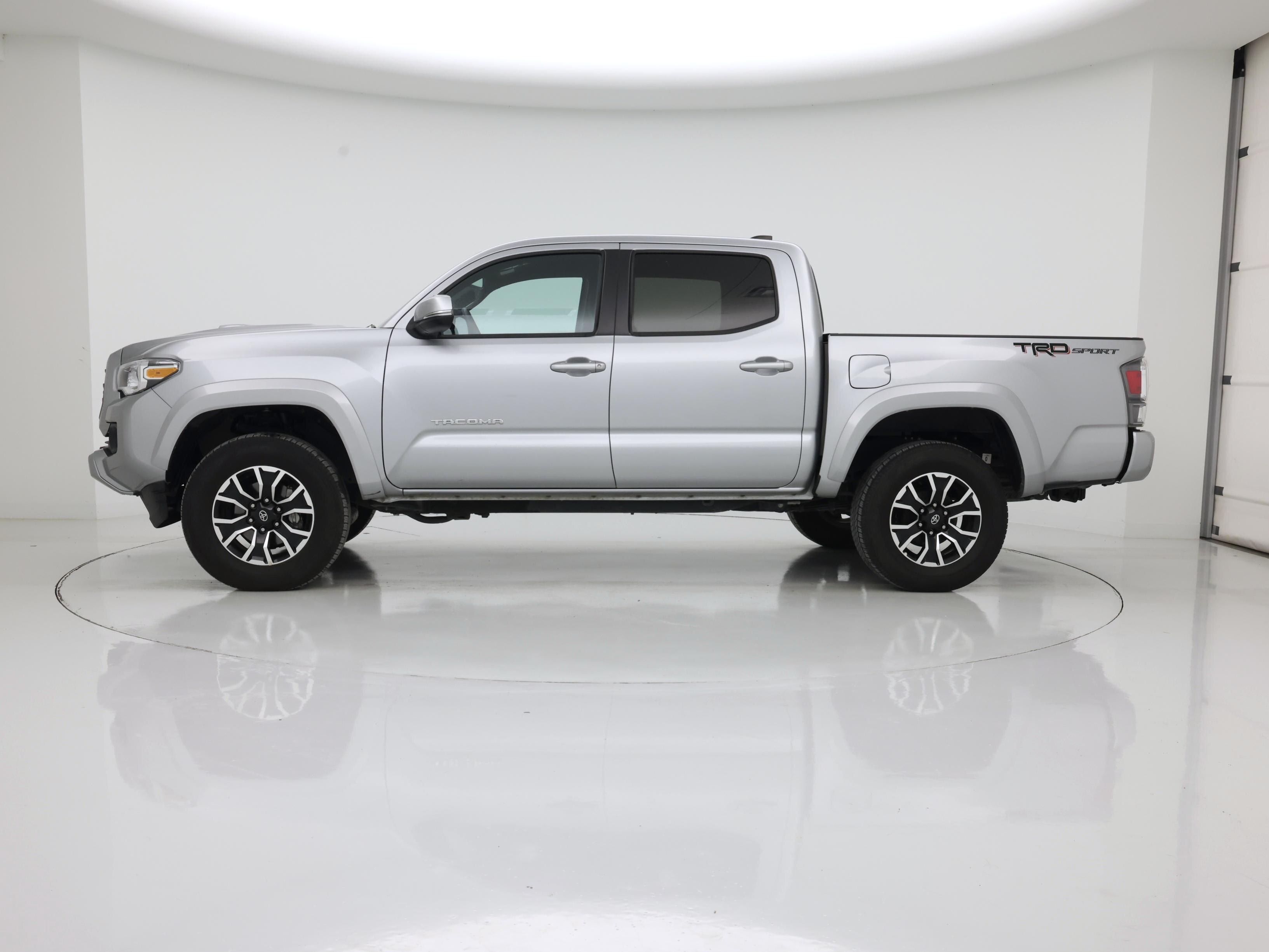 Thumbnail: 2023 Toyota Tacoma - 3