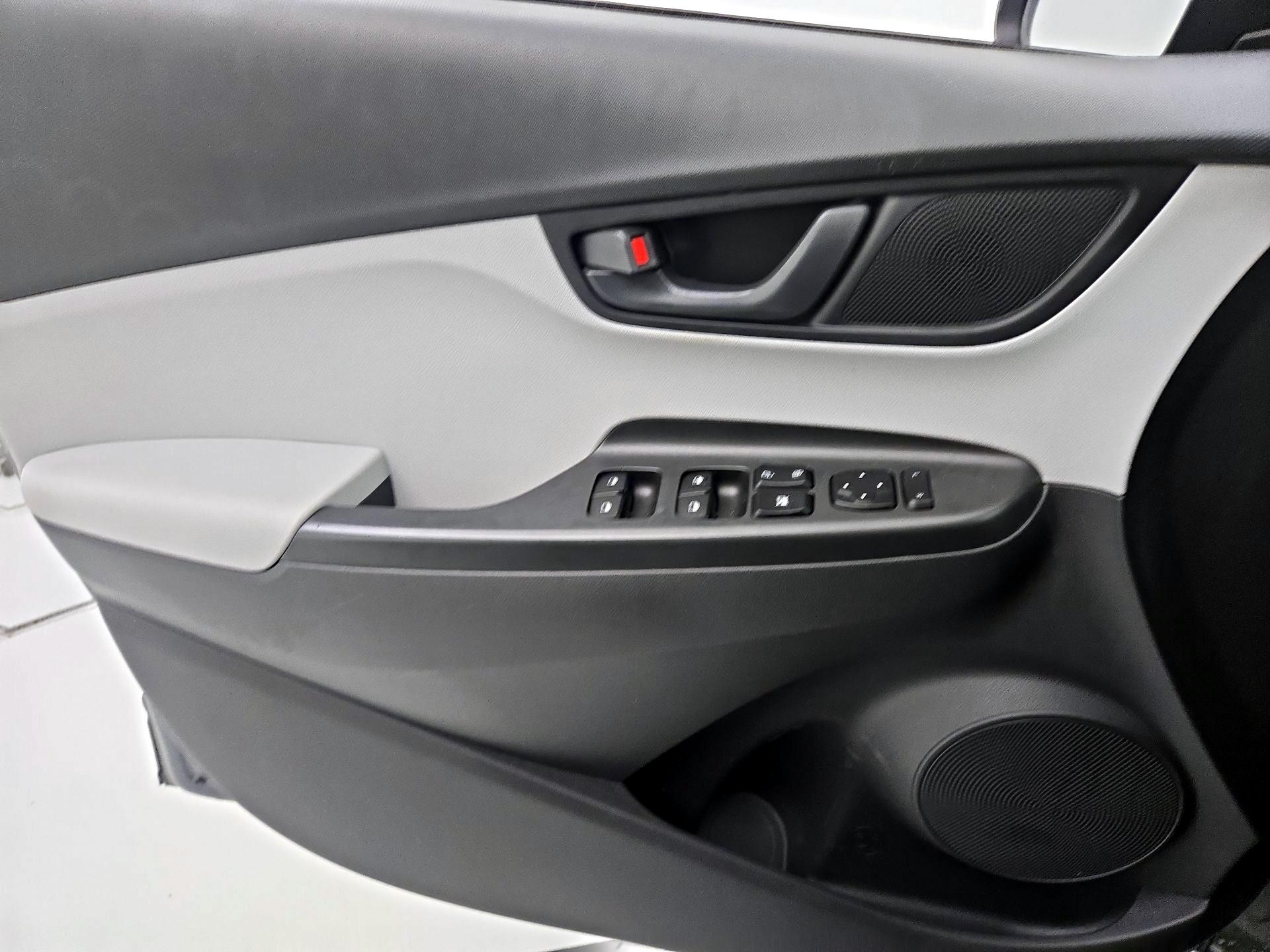 Thumbnail: 2022 Hyundai Kona - 12