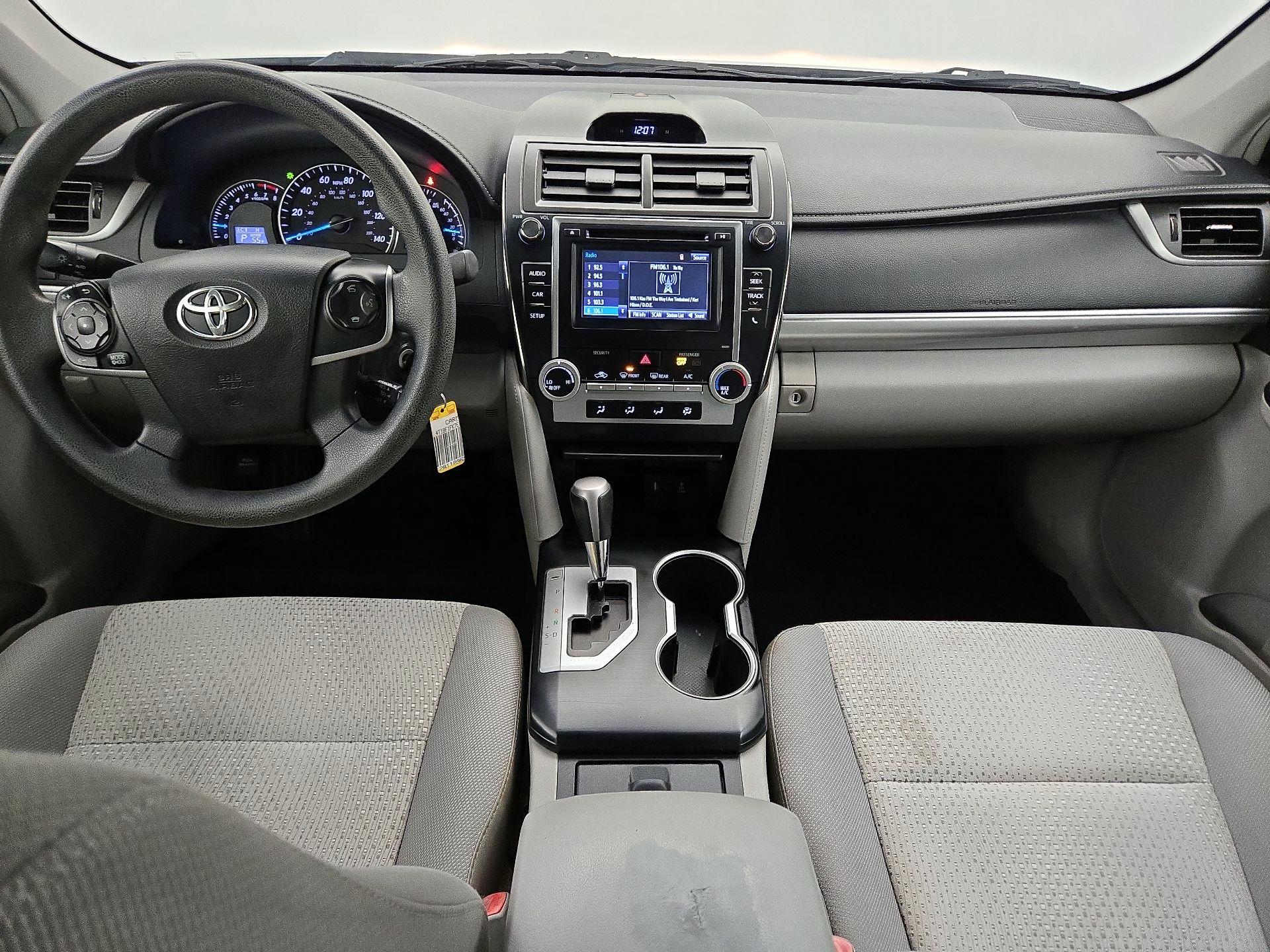 Thumbnail: 2014 Toyota Camry - 9