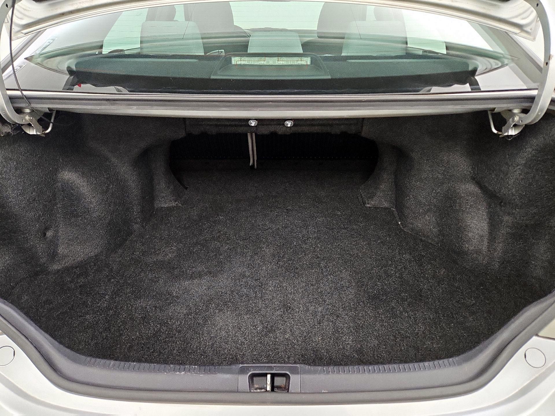 Thumbnail: 2014 Toyota Camry - 19