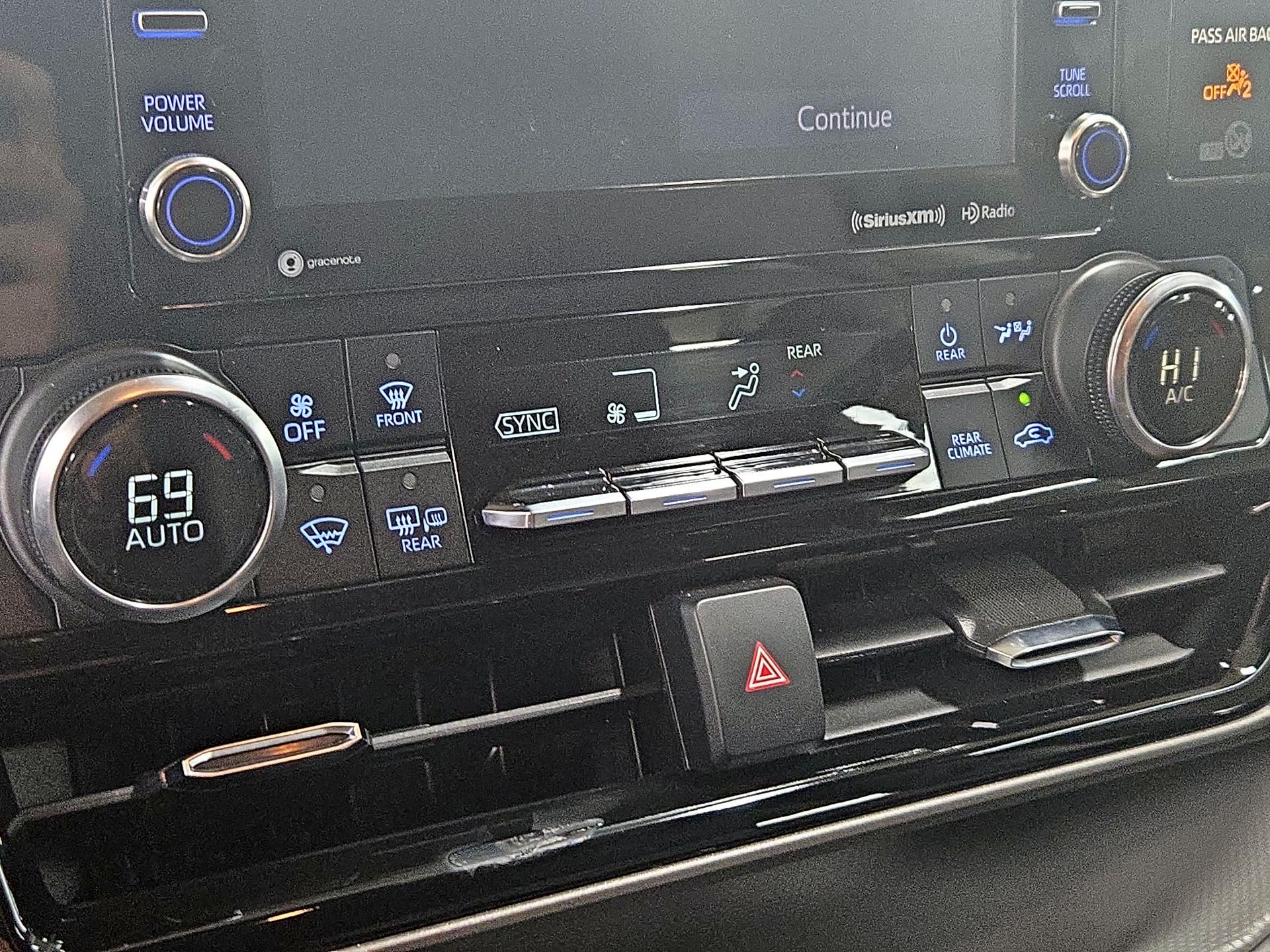 Thumbnail: 2022 Toyota Highlander - 16