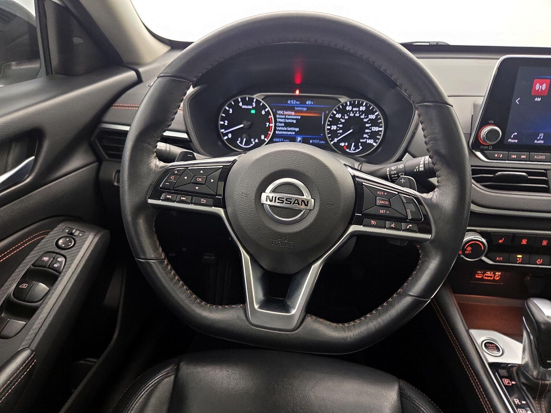 Thumbnail: 2020 Nissan Altima - 10