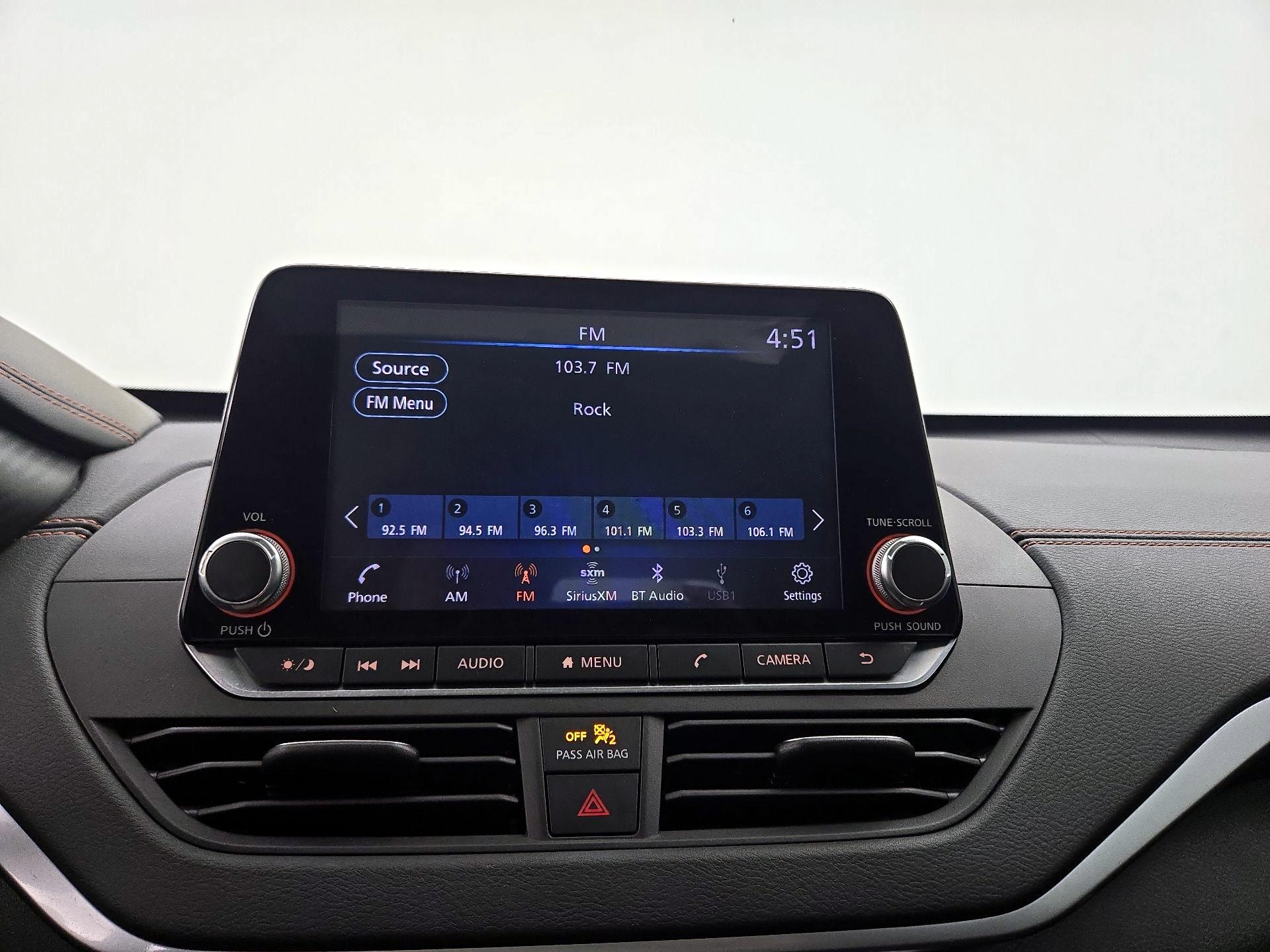 Thumbnail: 2020 Nissan Altima - 15