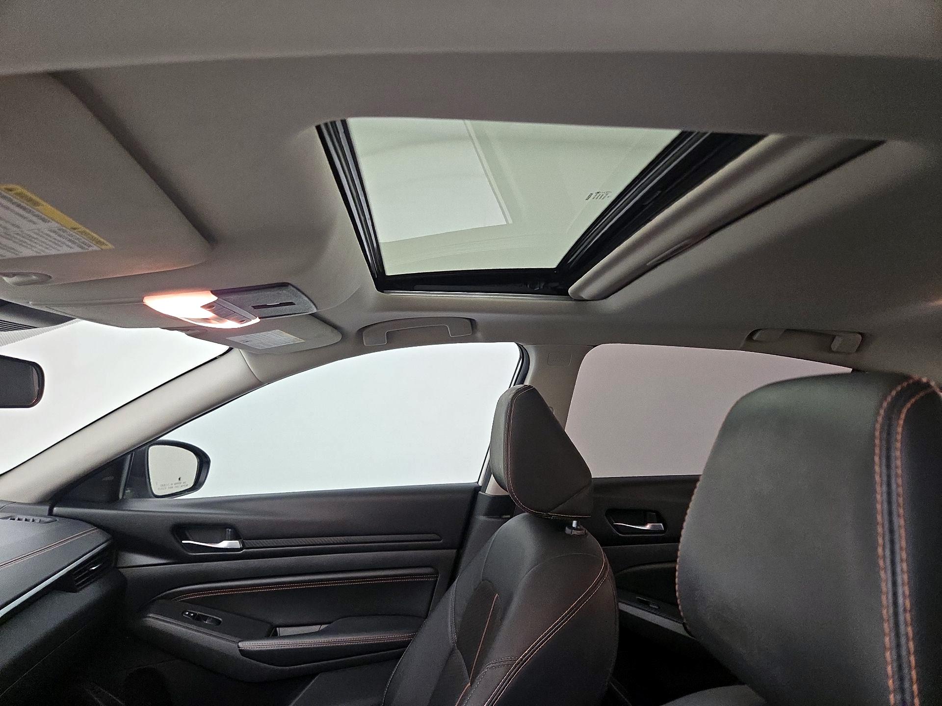 Thumbnail: 2020 Nissan Altima - 19