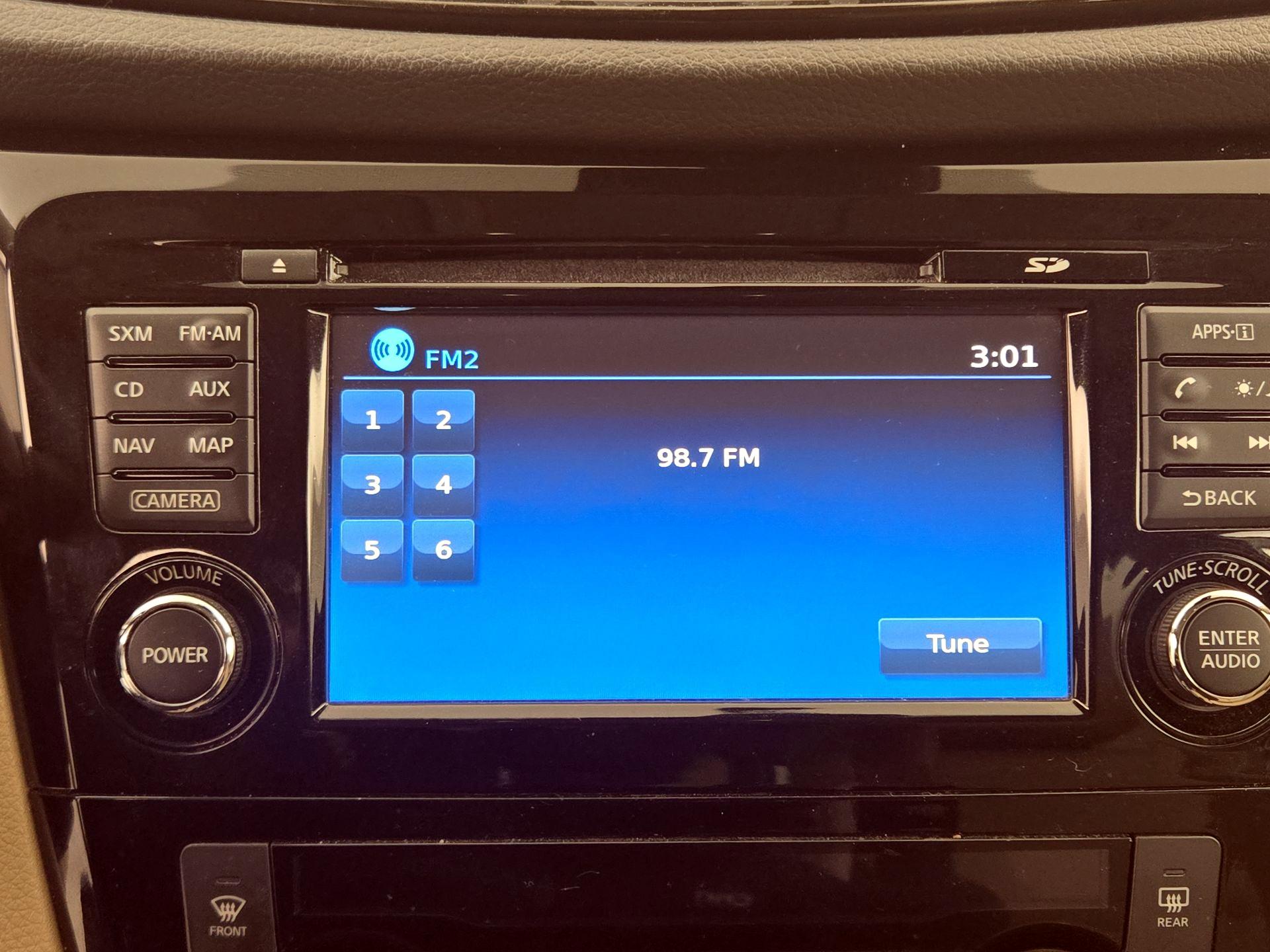 Thumbnail: 2017 Nissan Rogue - 16