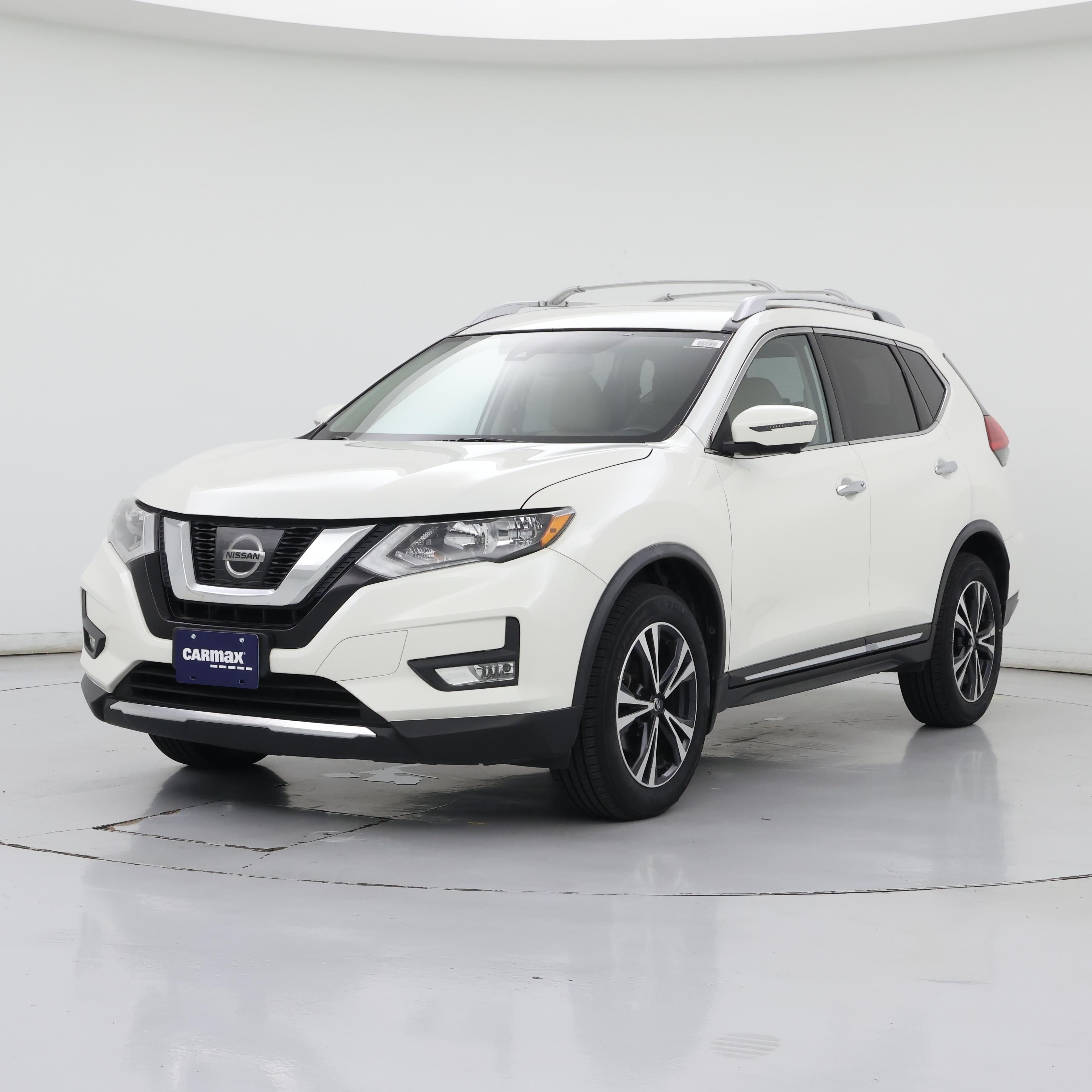 Thumbnail: 2017 Nissan Rogue - 4