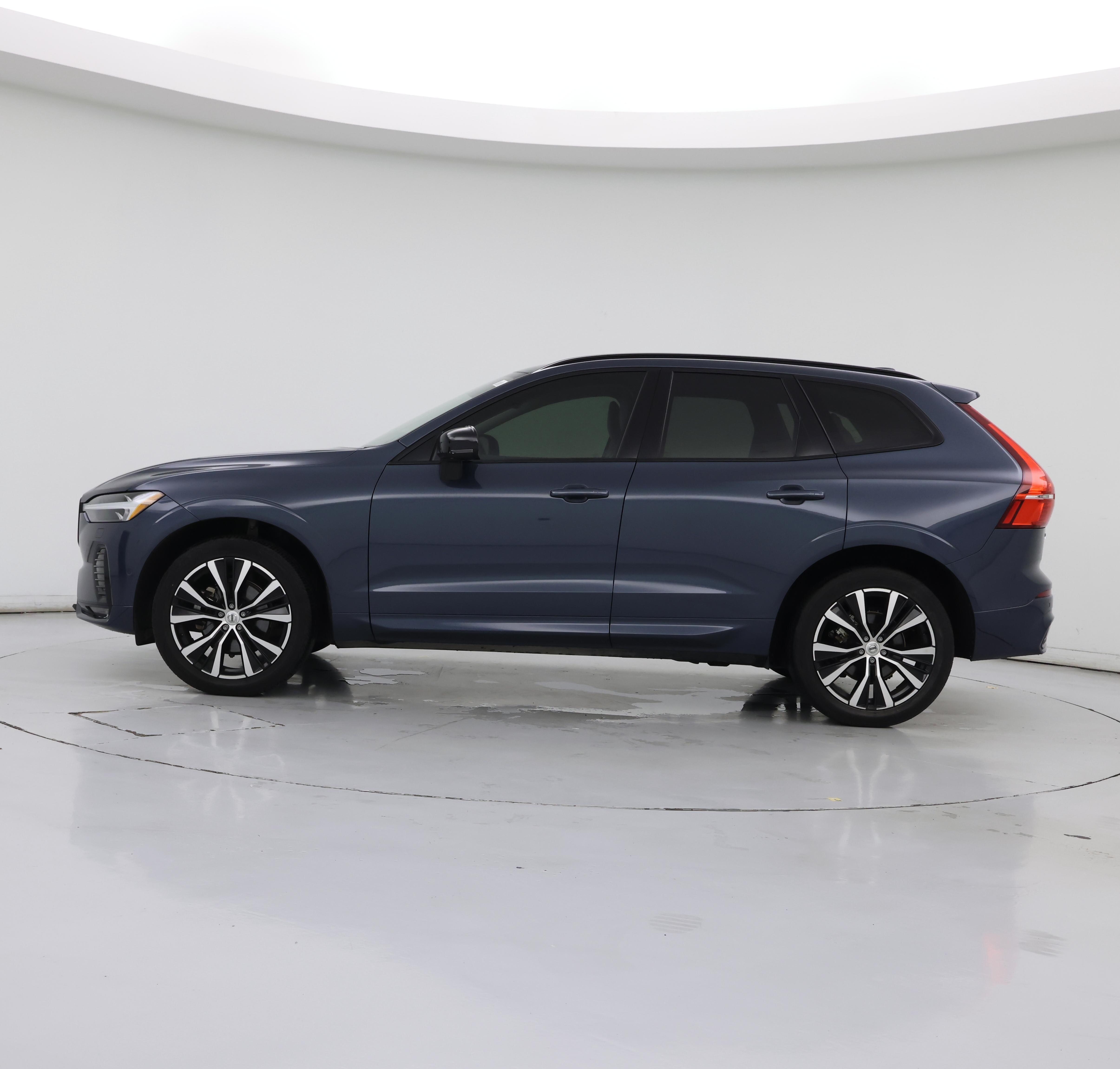 Thumbnail: 2024 Volvo XC60 - 3