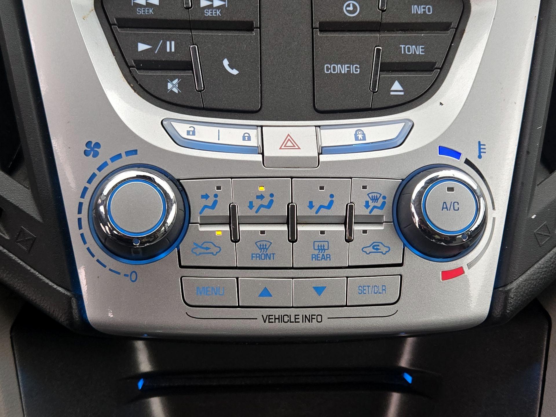 Thumbnail: 2015 Chevrolet Equinox - 15