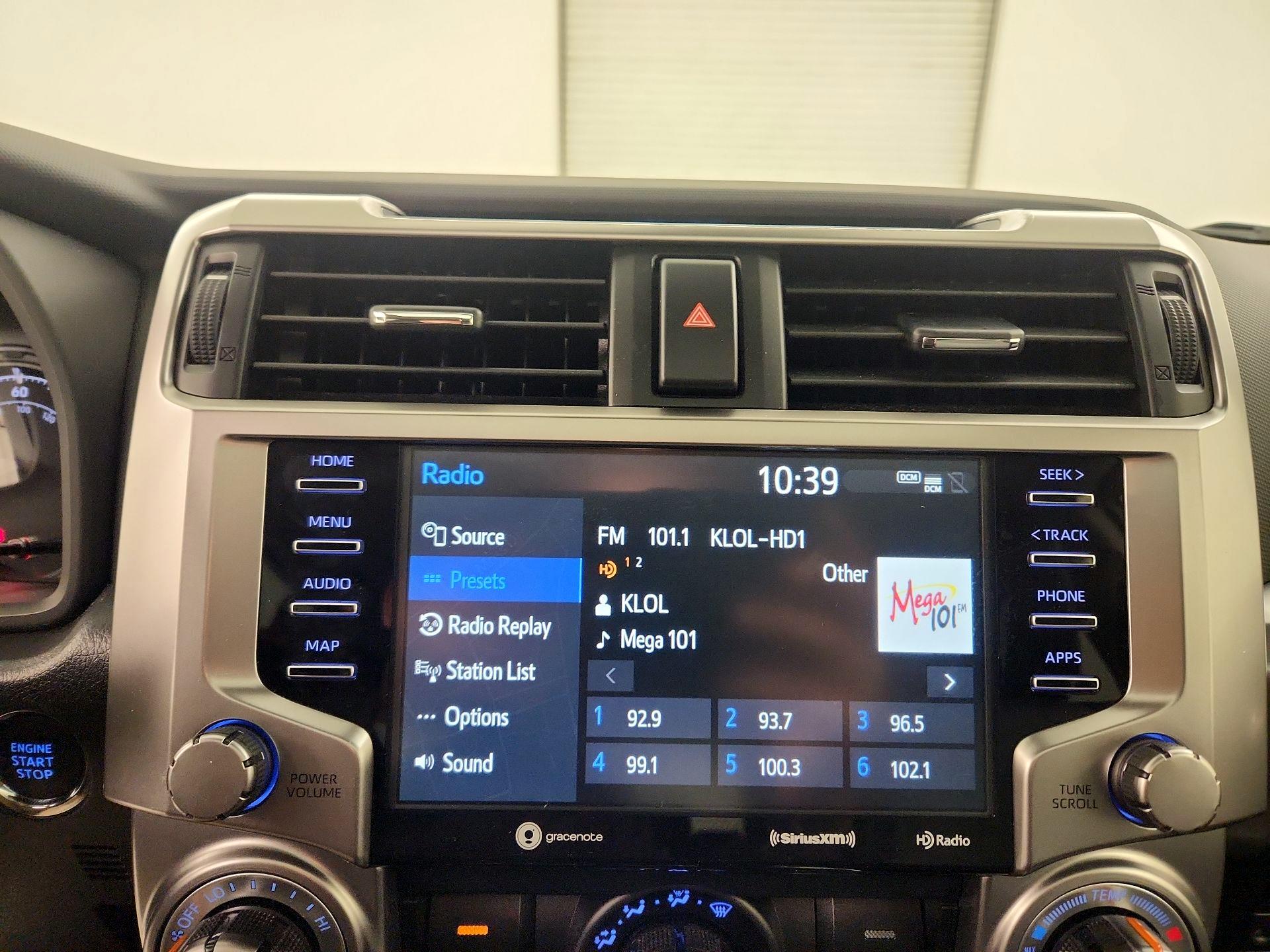 Thumbnail: 2022 Toyota 4Runner - 15