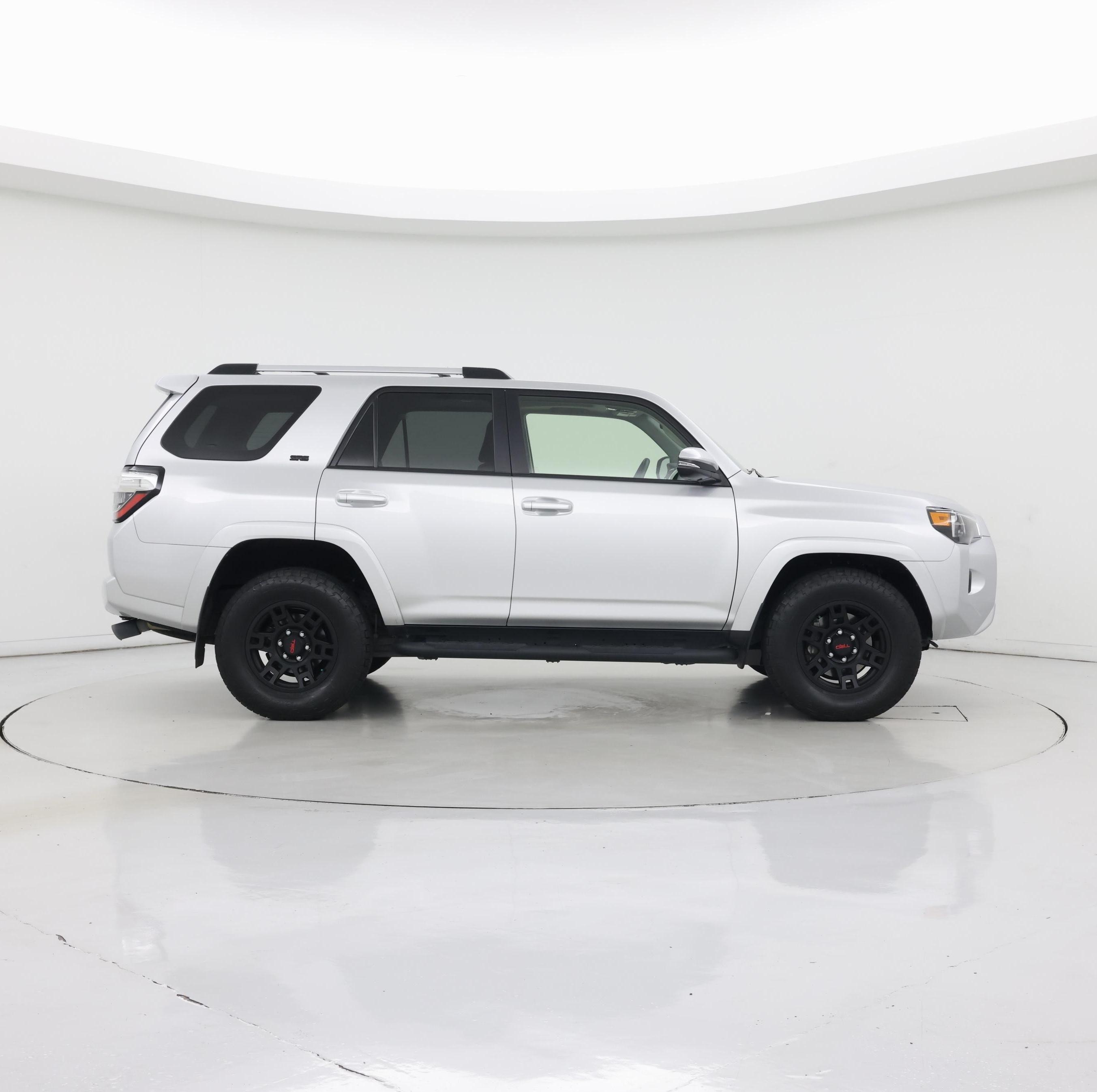 Thumbnail: 2022 Toyota 4Runner - 7