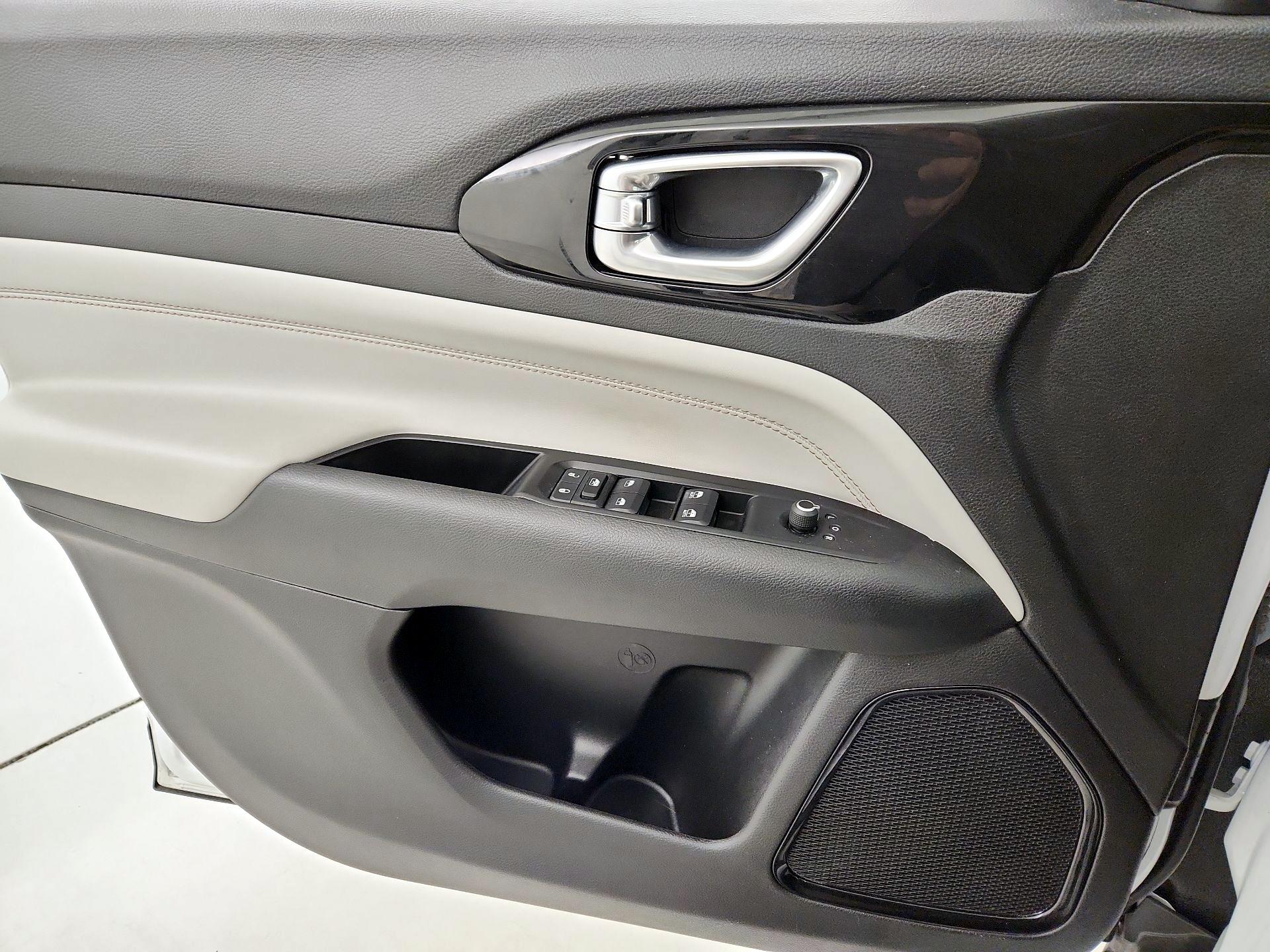 Thumbnail: 2022 Jeep Compass - 12