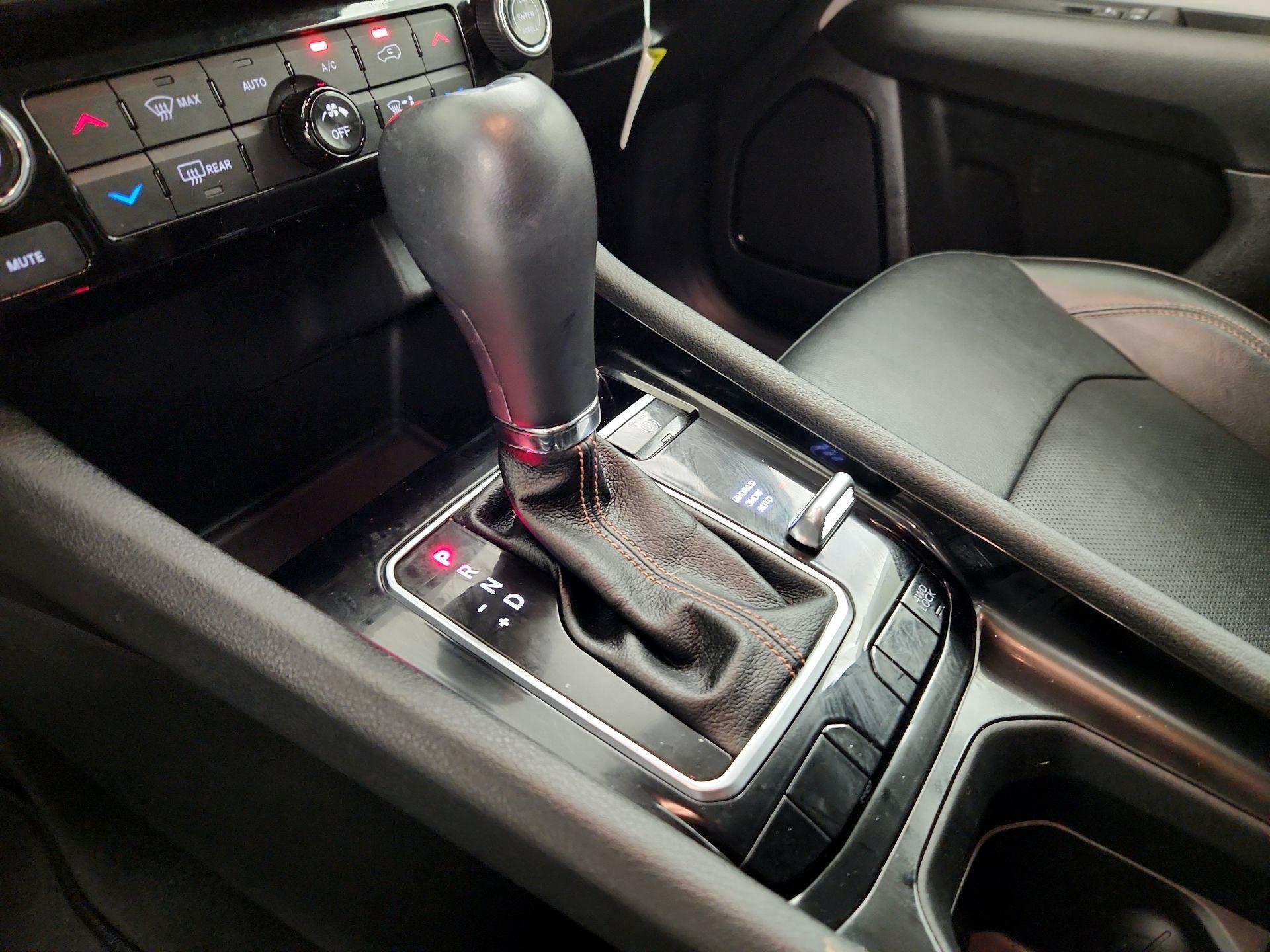 Thumbnail: 2022 Jeep Compass - 17