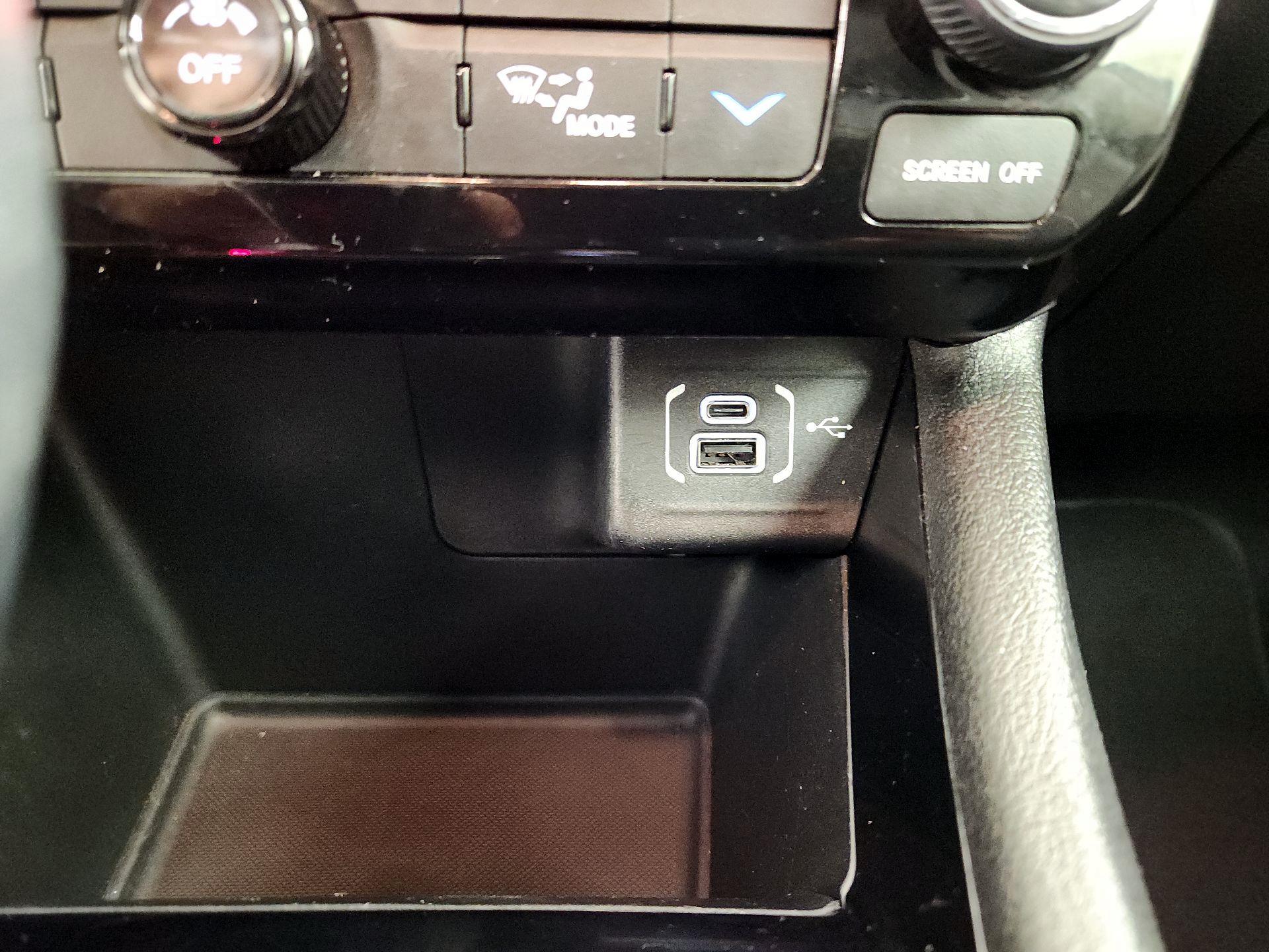 Thumbnail: 2022 Jeep Compass - 18