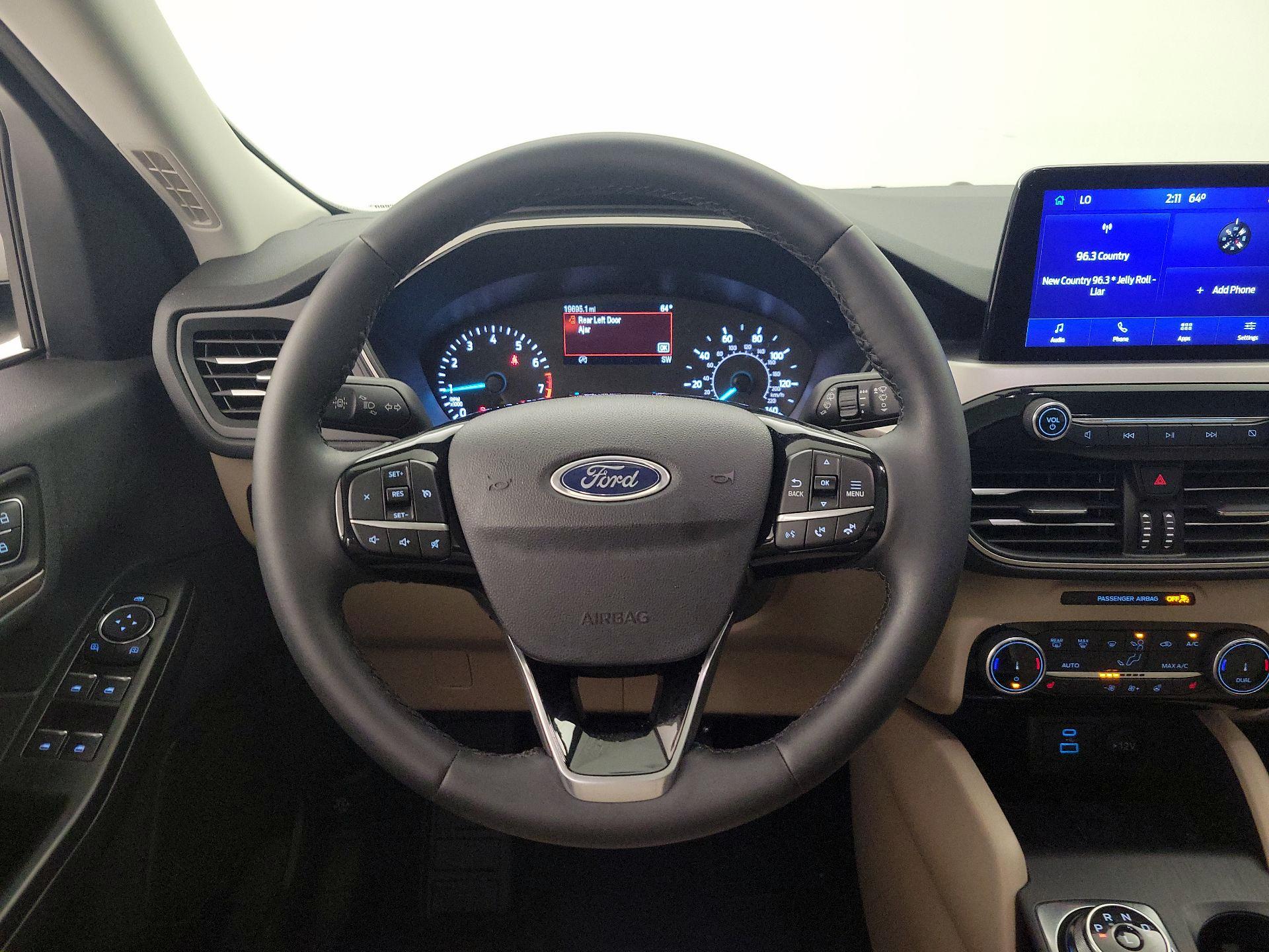 Thumbnail: 2022 Ford Escape - 10