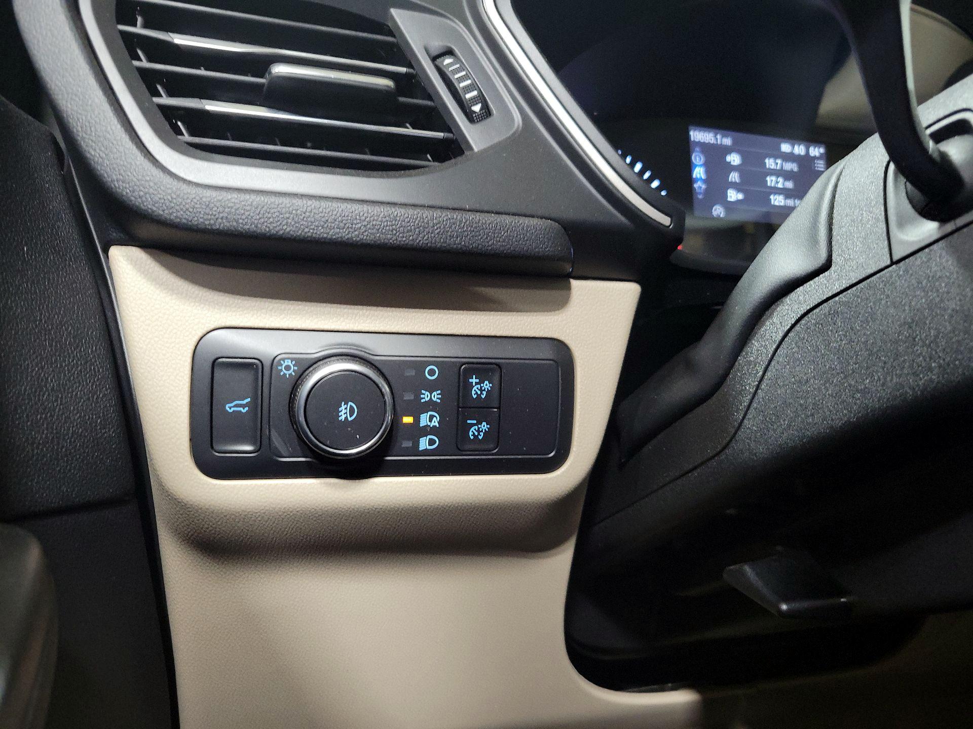 Thumbnail: 2022 Ford Escape - 13