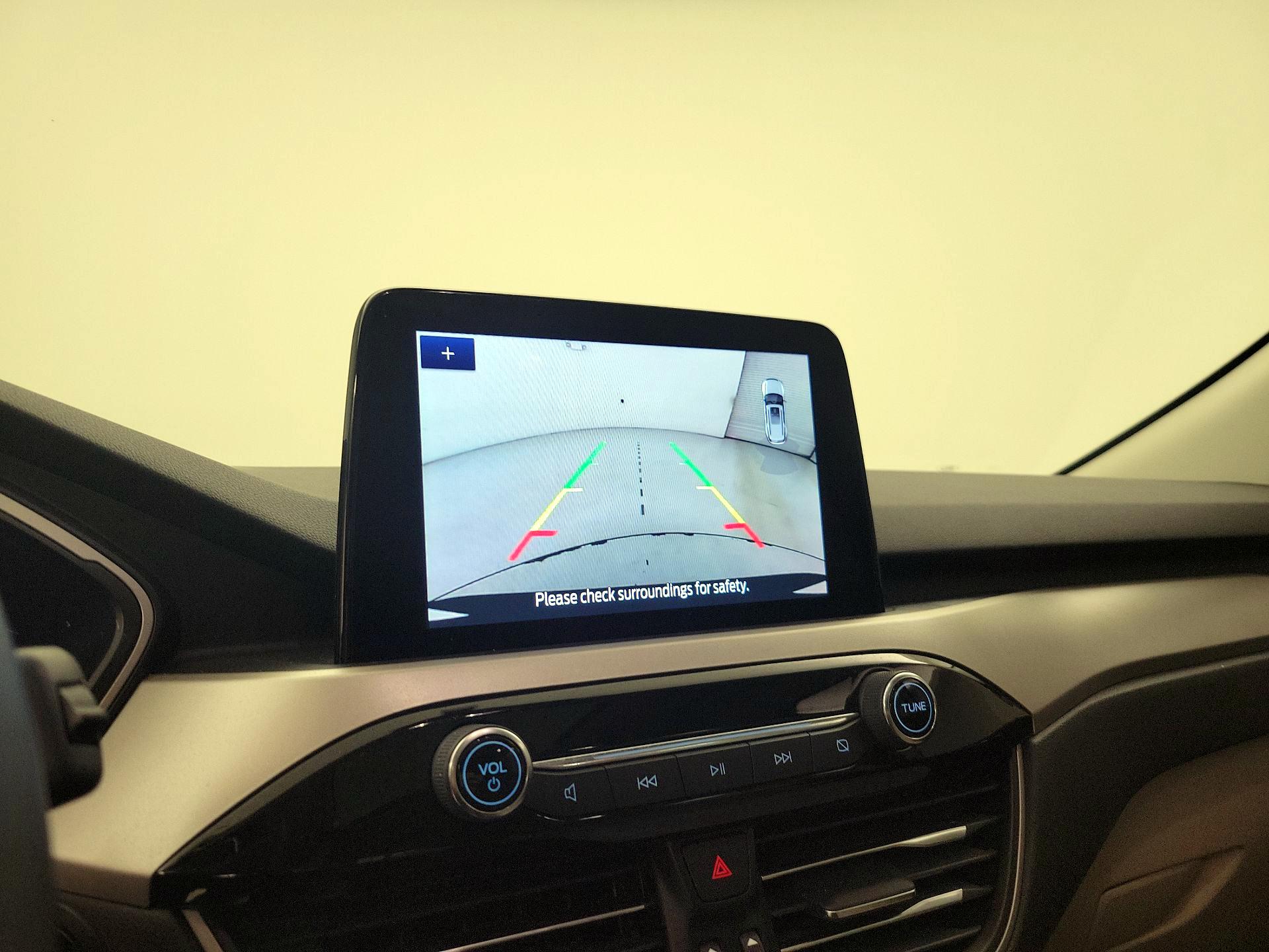 Thumbnail: 2022 Ford Escape - 14