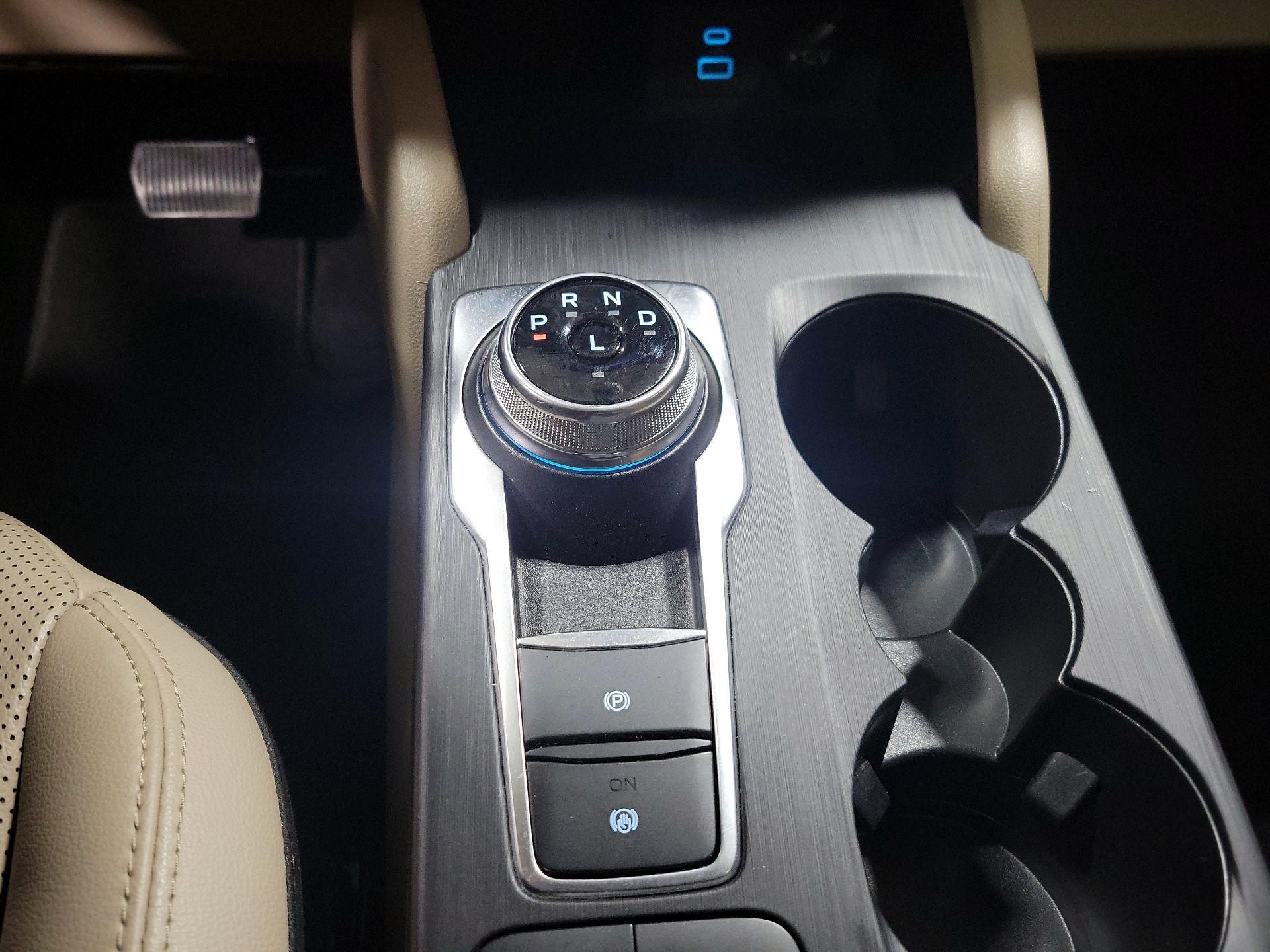 Thumbnail: 2022 Ford Escape - 17