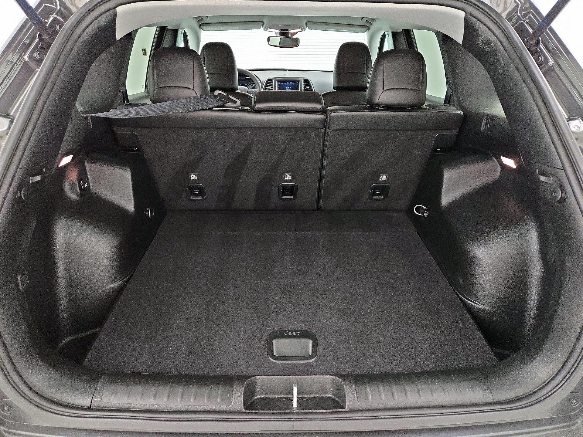 Thumbnail: 2022 Jeep Cherokee - 20