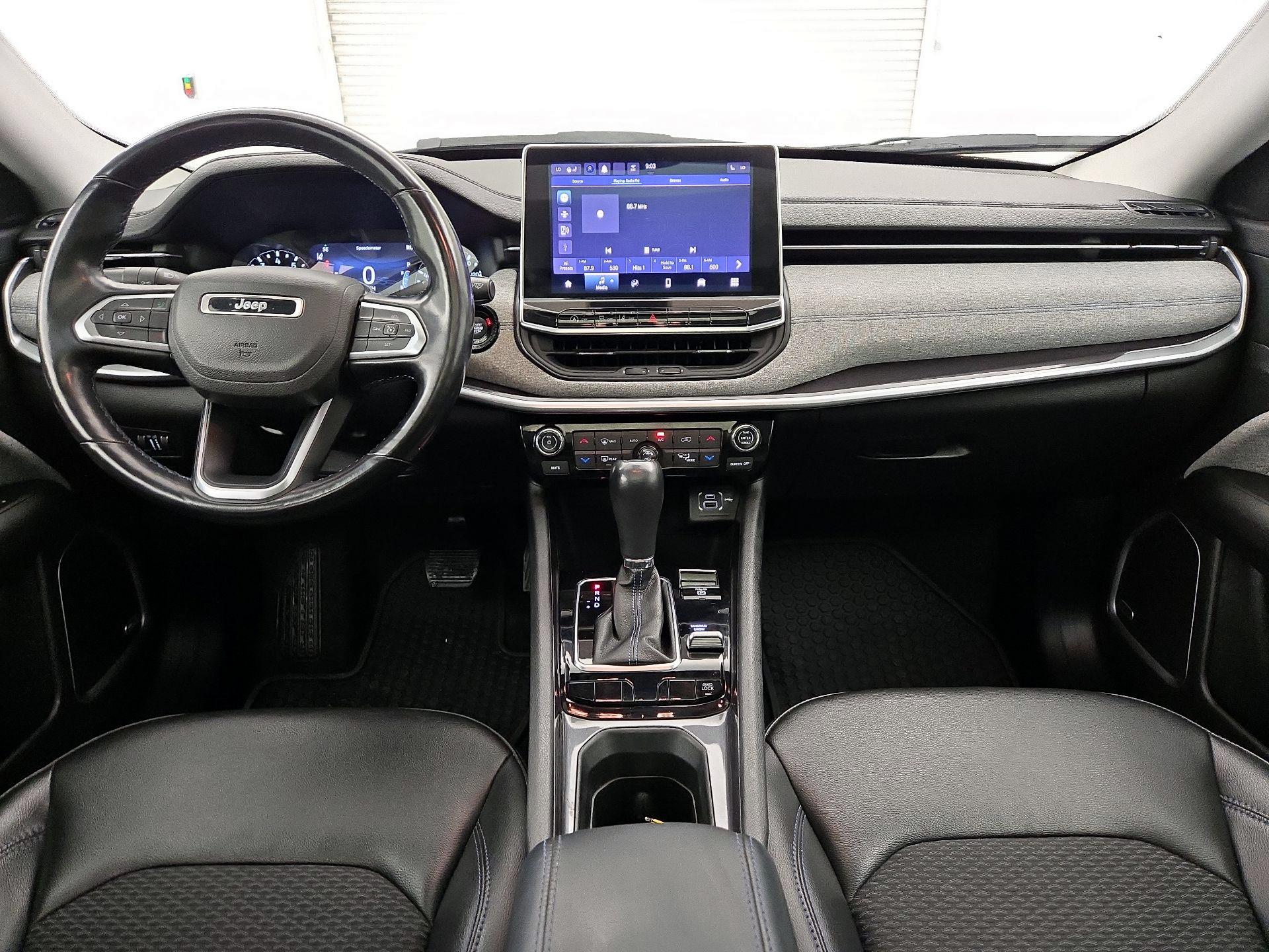 Thumbnail: 2022 Jeep Compass - 9