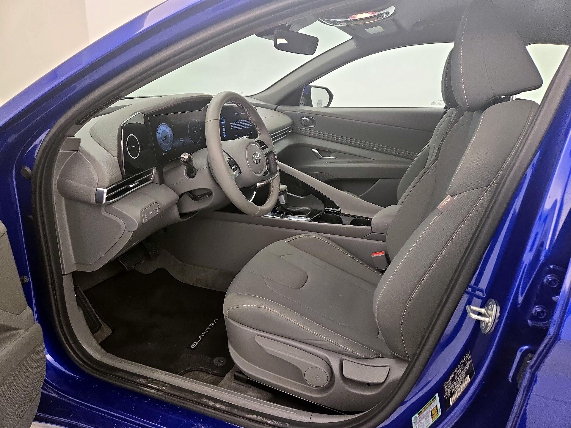 Thumbnail: 2023 Hyundai Elantra - 11