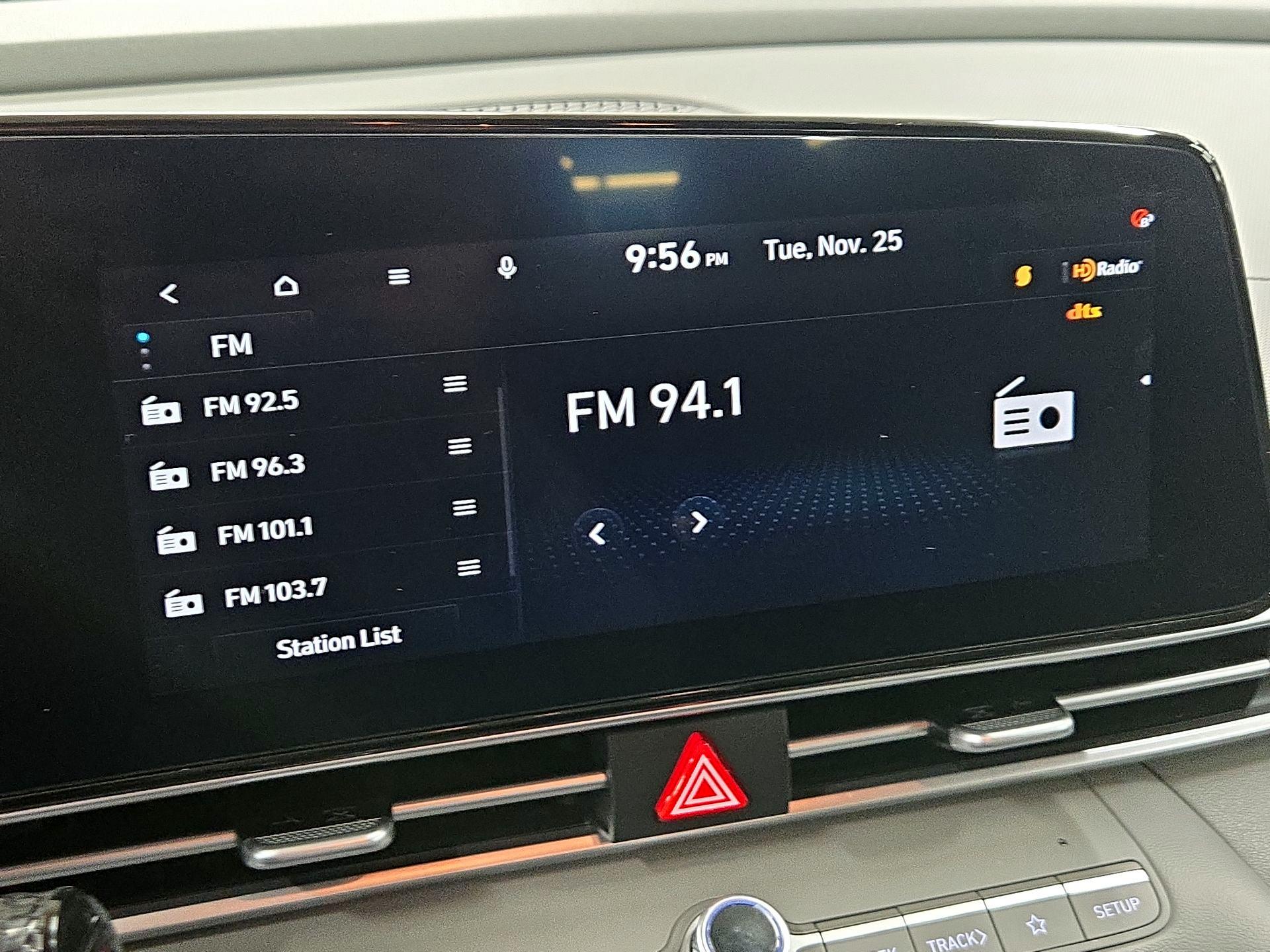 Thumbnail: 2023 Hyundai Elantra - 16