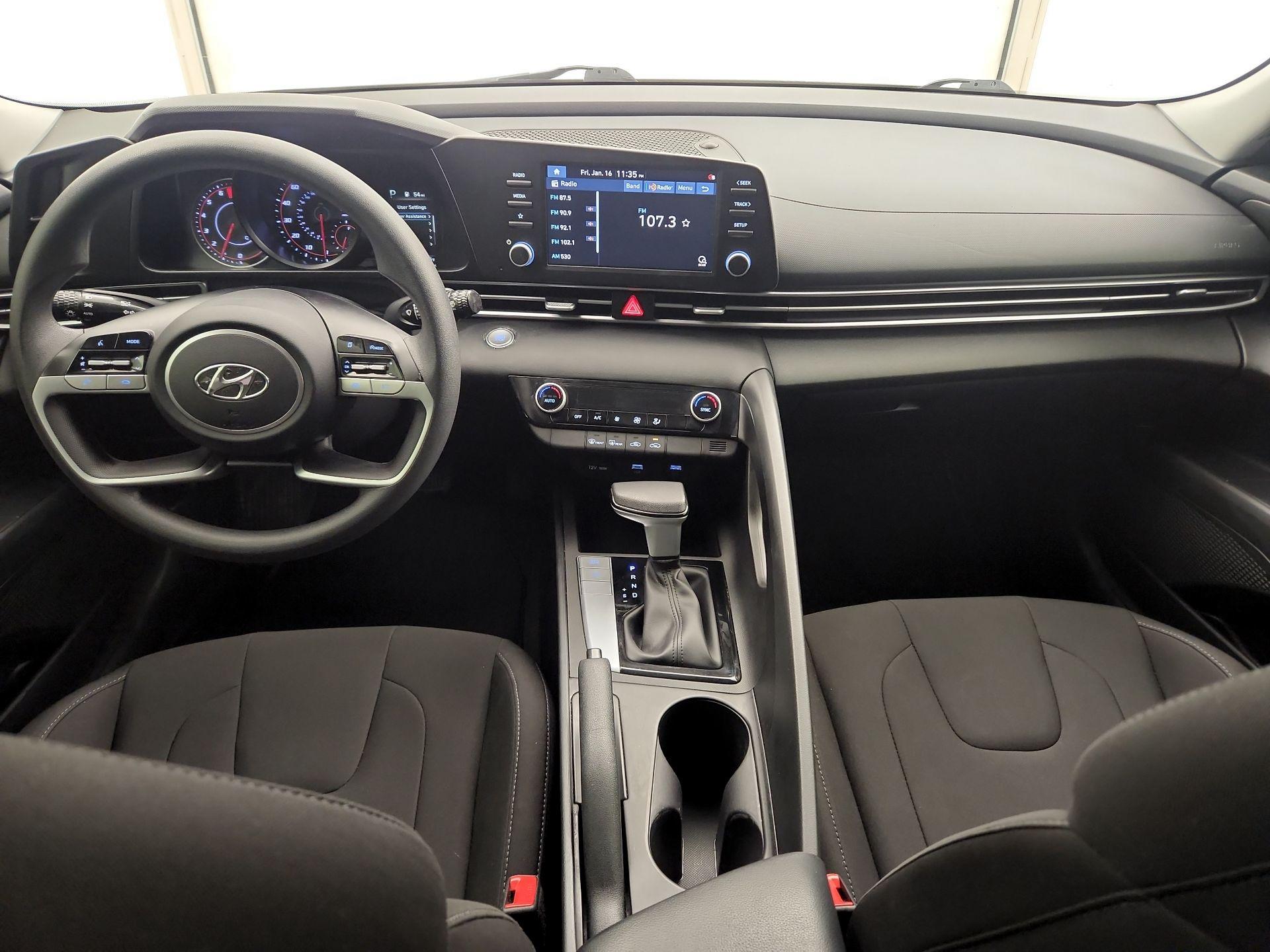 Thumbnail: 2022 Hyundai Elantra - 9