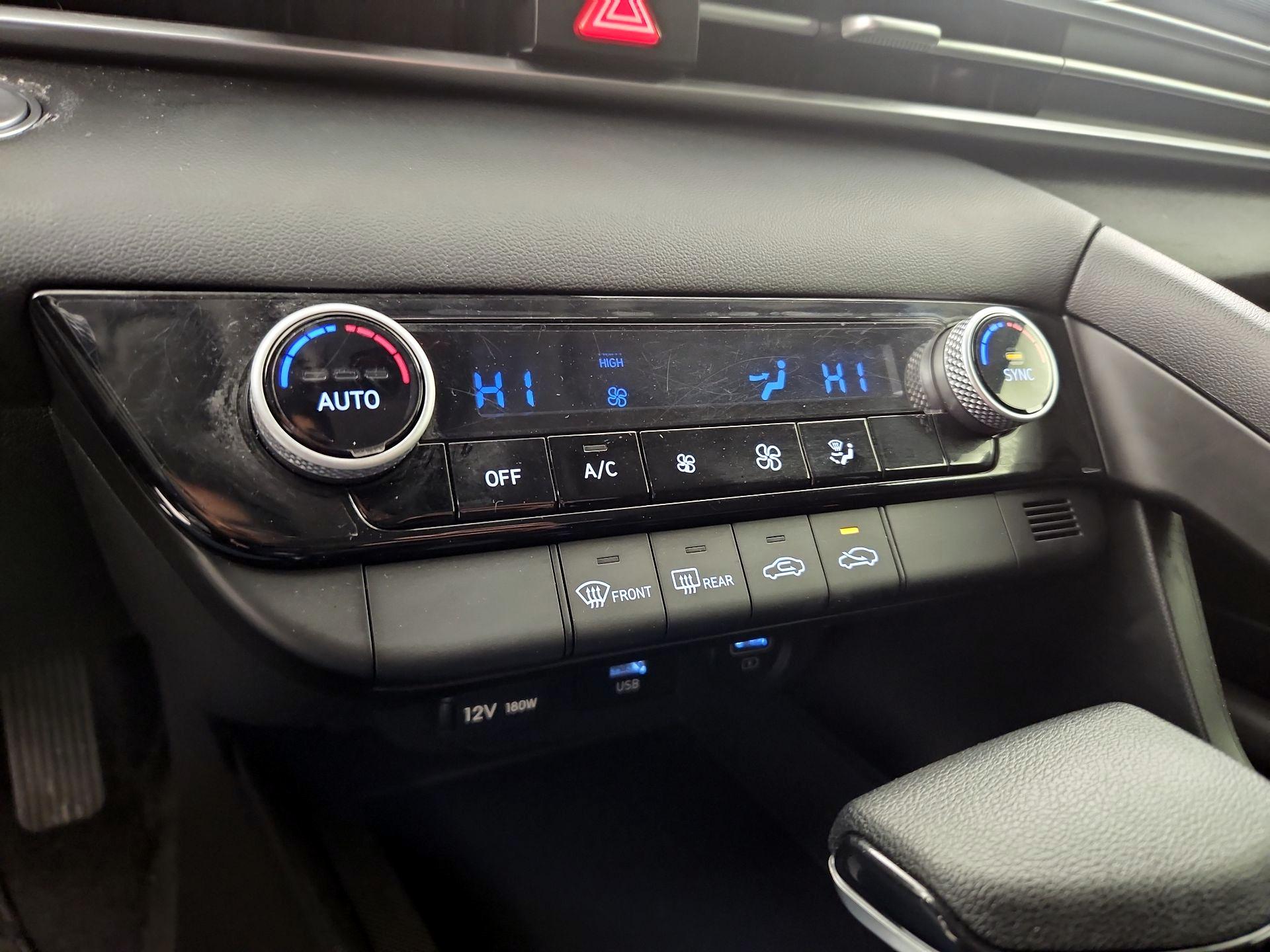 Thumbnail: 2022 Hyundai Elantra - 16