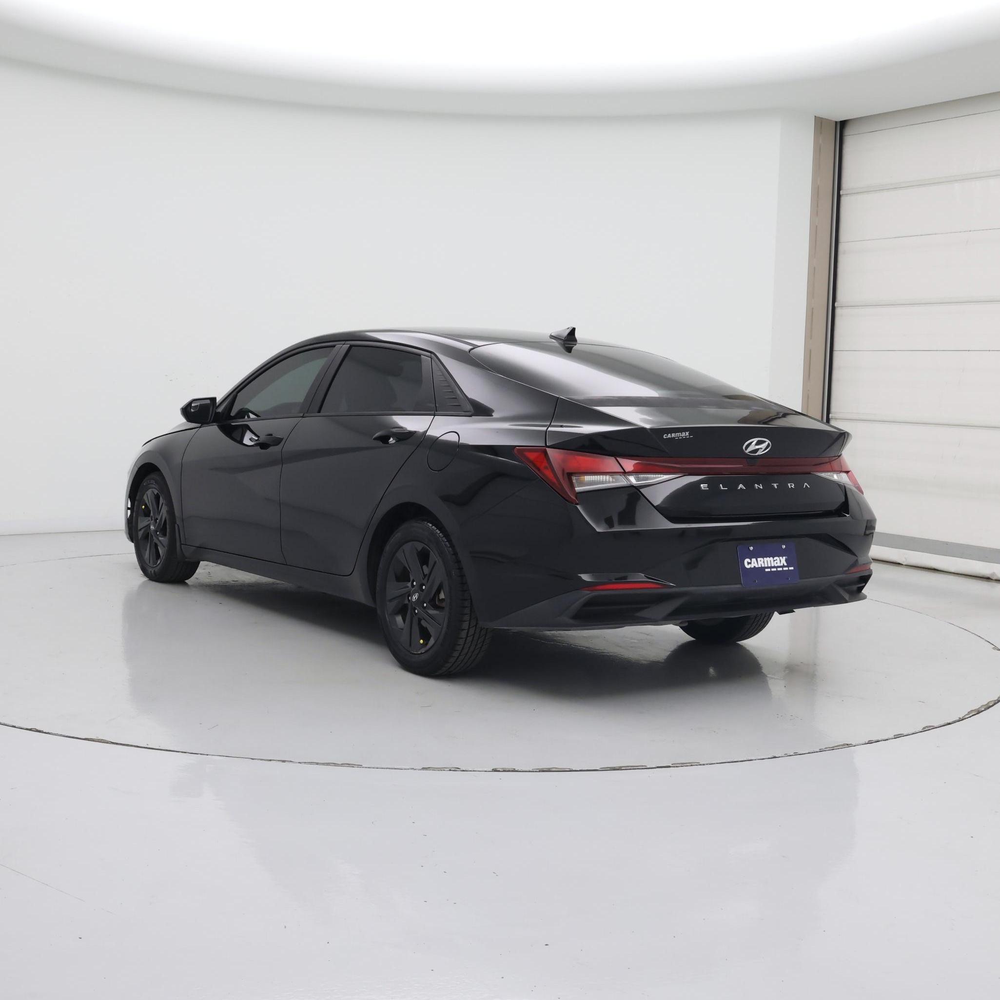 Thumbnail: 2022 Hyundai Elantra - 2