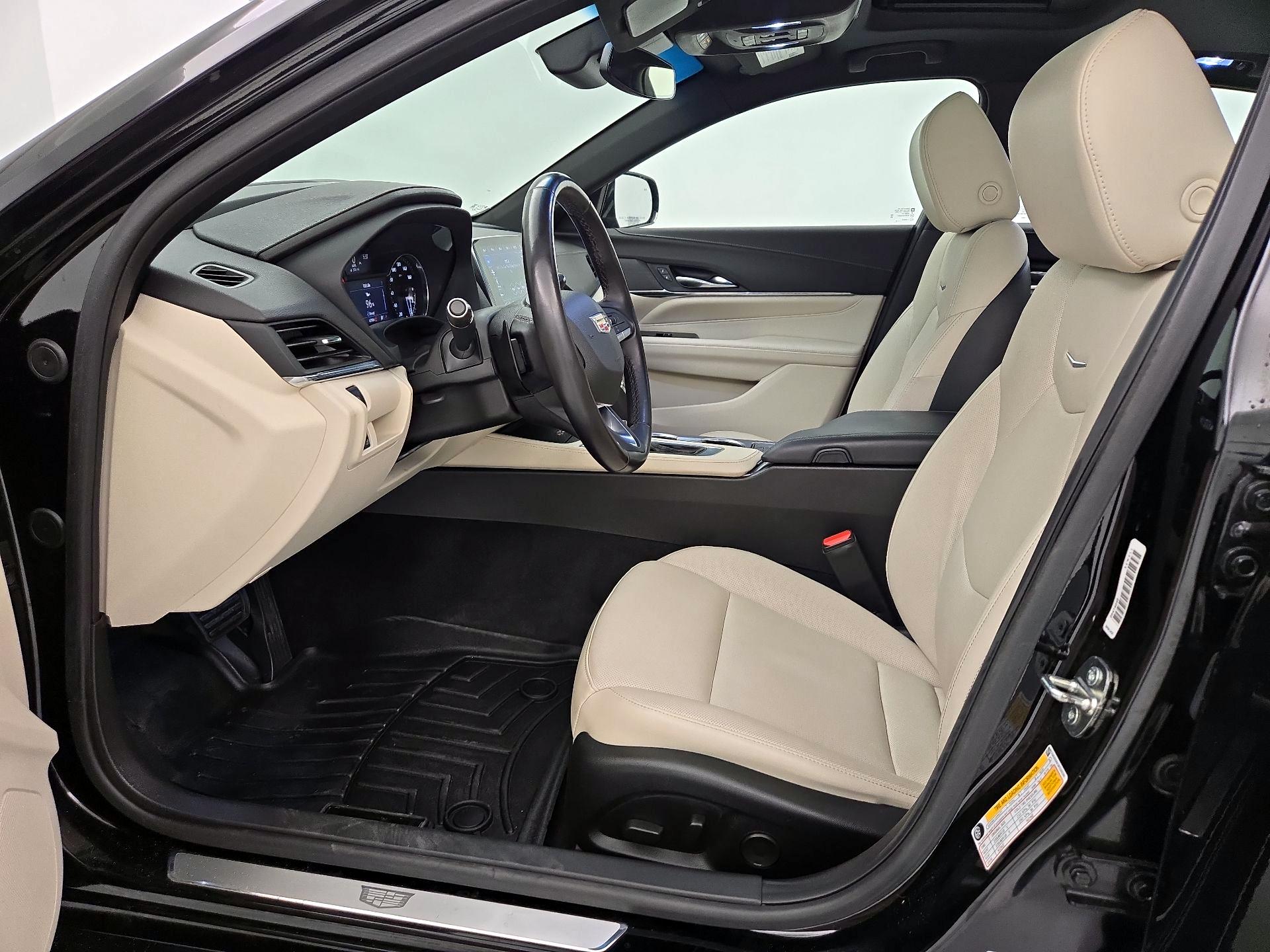 Thumbnail: 2023 Cadillac CT4 - 11