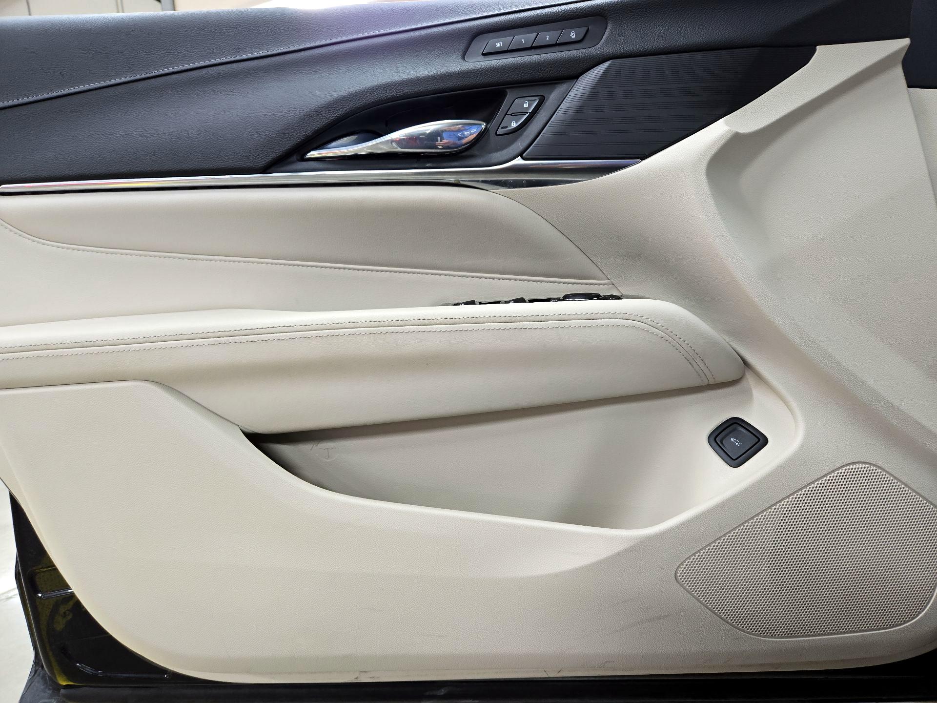 Thumbnail: 2023 Cadillac CT4 - 12