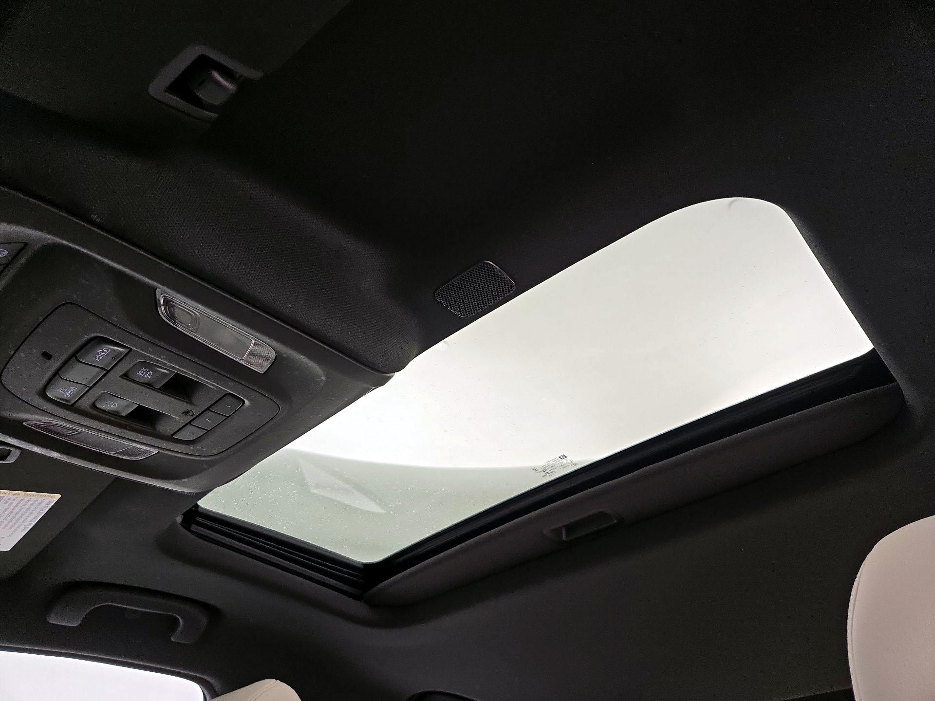 Thumbnail: 2023 Cadillac CT4 - 19