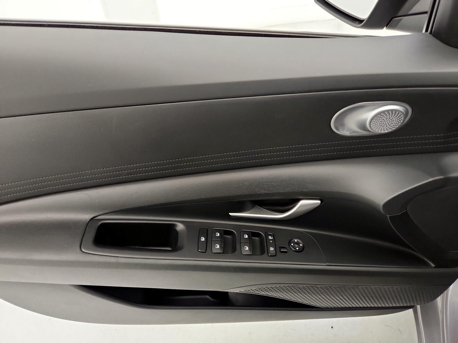 Thumbnail: 2024 Hyundai Elantra - 12