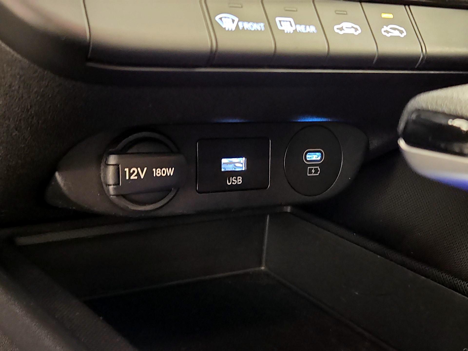 Thumbnail: 2024 Hyundai Elantra - 19